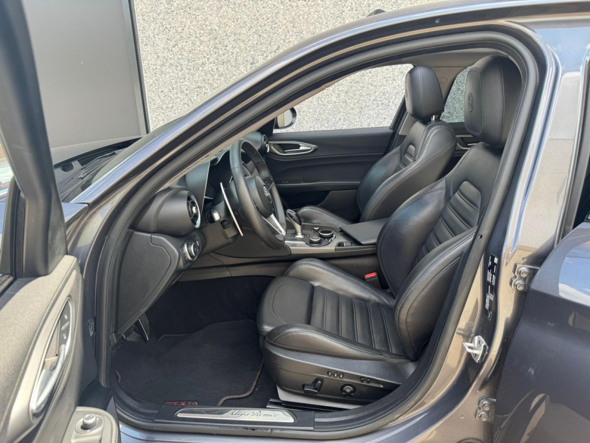 Alfa-Romeo Giulia Giulia Veloce Q4 /211 CV /19/PANO/CAMERA/CUIR/VOLL (2019) - Photo 13