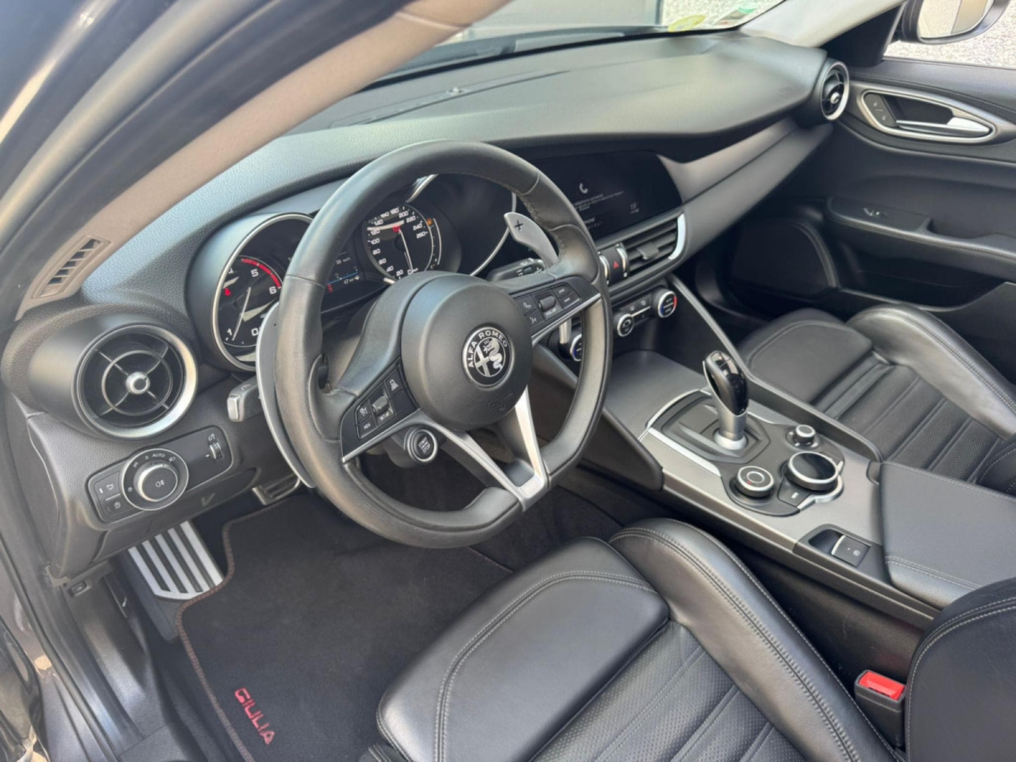 Alfa-Romeo Giulia Giulia Veloce Q4 /211 CV /19/PANO/CAMERA/CUIR/VOLL (2019) - Photo 16