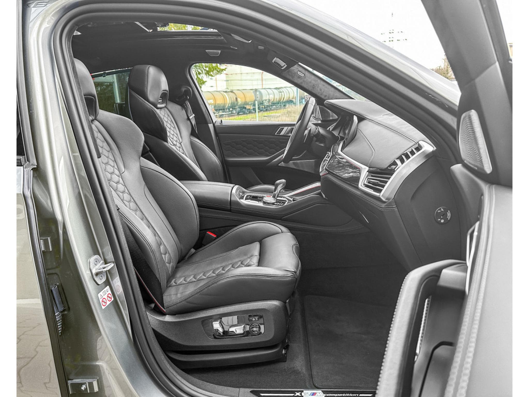 BMW X6M Competition,/Pano/Display/Soft/Keles/360° ACC+ AHK/ Laser Si (2022) - Photo 14