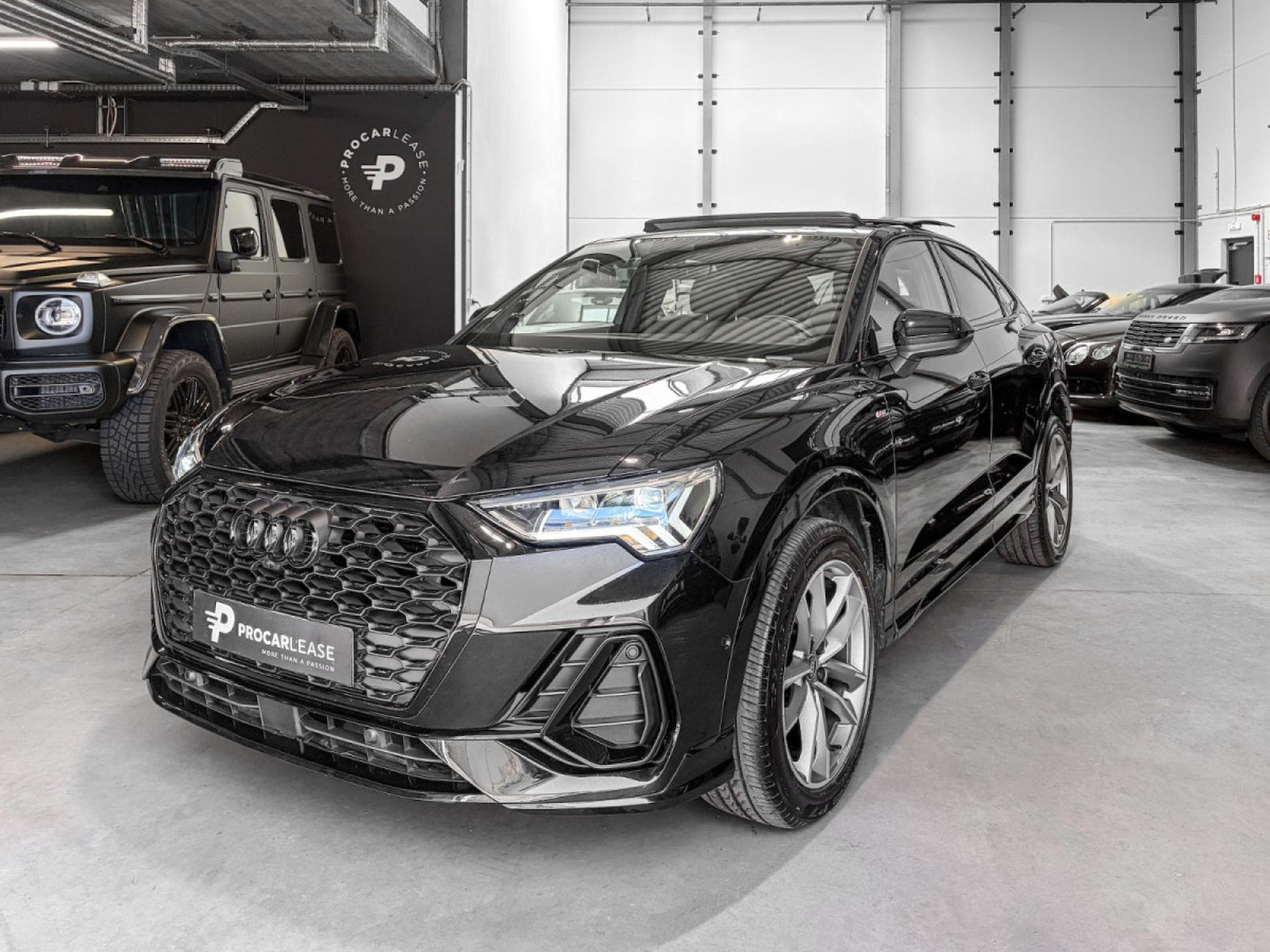 Audi Q3 Q3 Sportback 35 TFSI S line/Pano/19/360°/ (2021) - Photo 1
