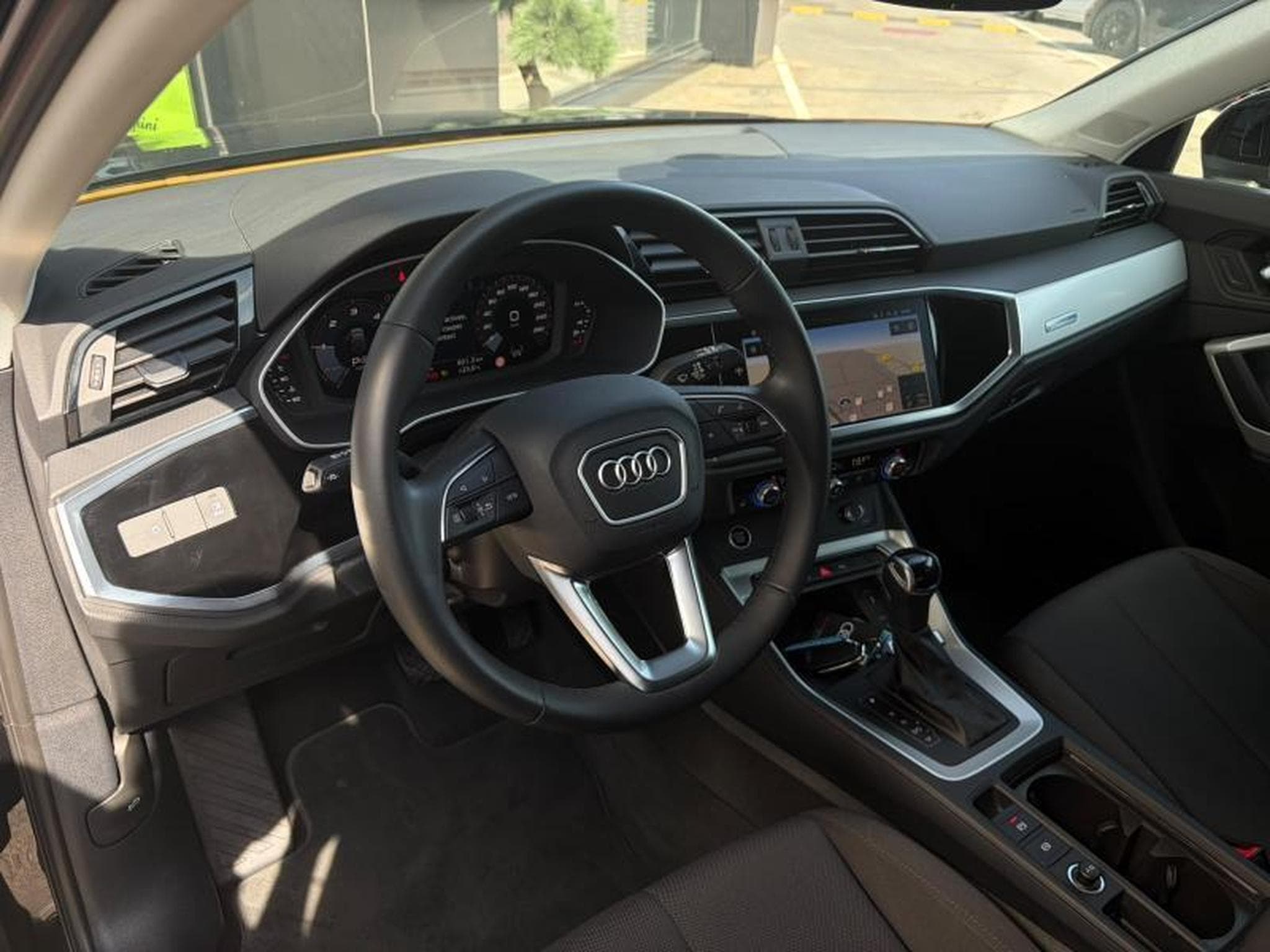 Audi Q3 Sportback S line/Sièges électriques chauffants/Camera/GPS (2023) - Photo 6