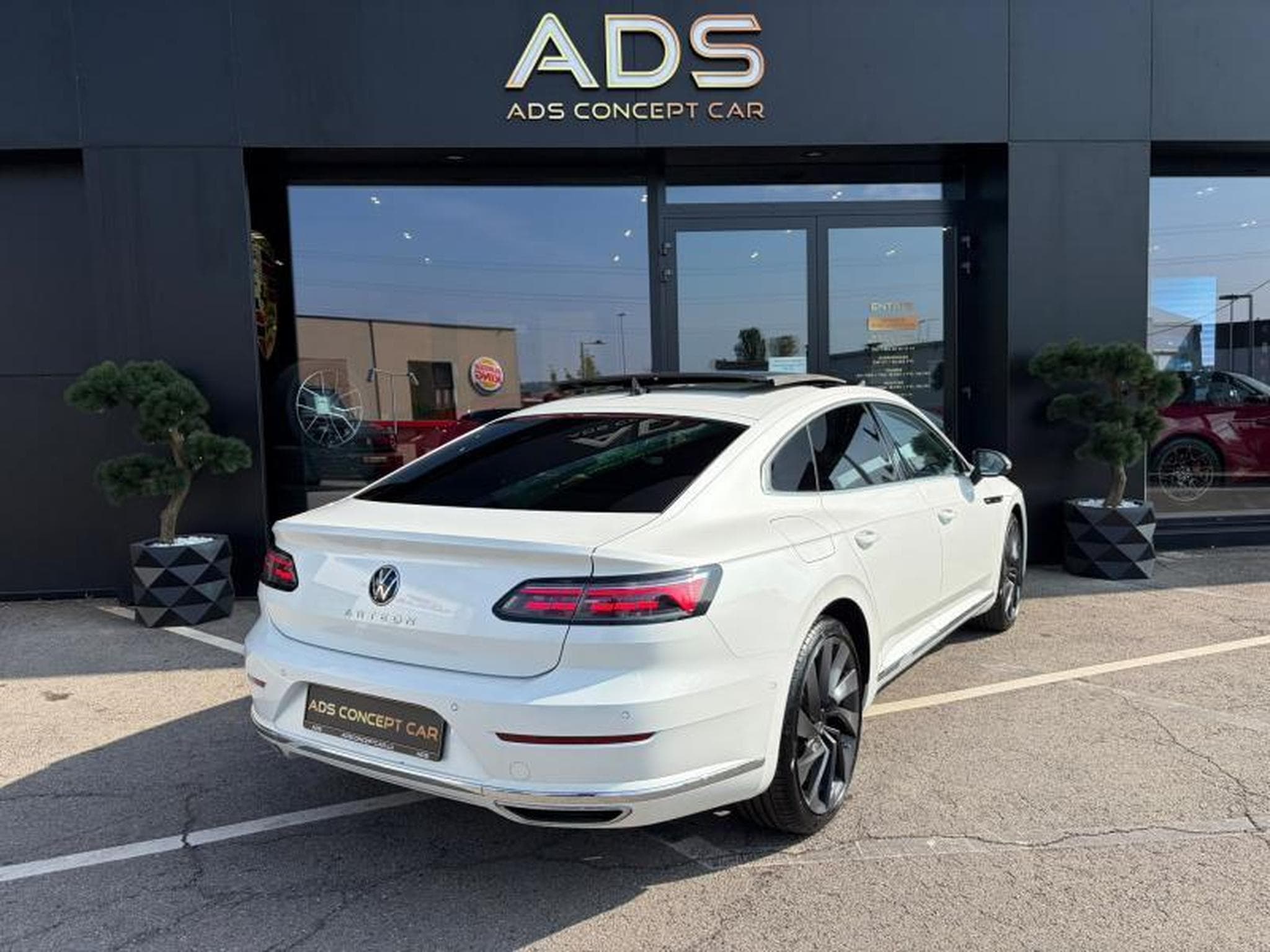 VW Arteon Elegance/Toi Ouvrant/Harman Kardon/Sièges électriques chauff (2022) - Photo 3