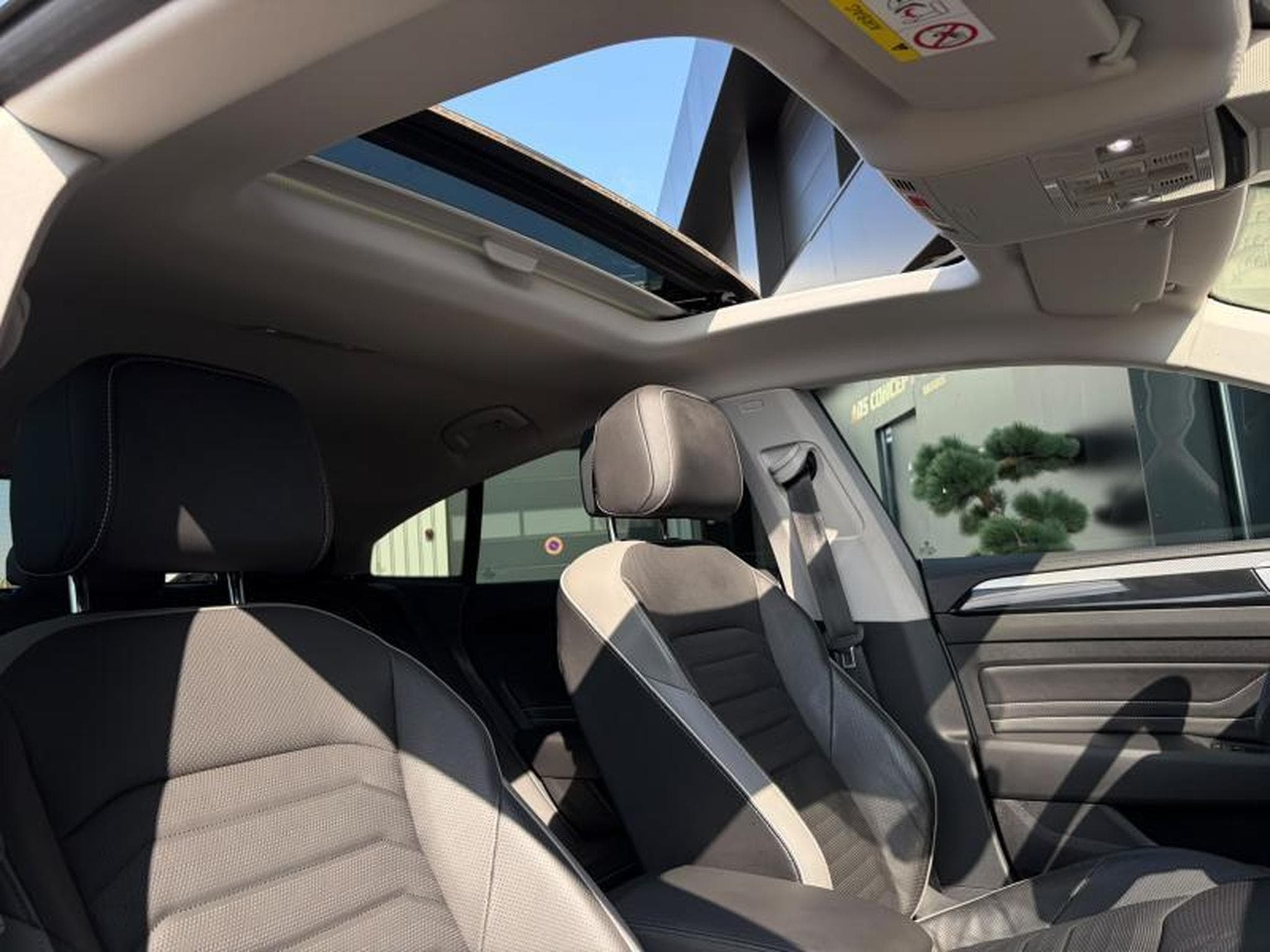 VW Arteon Elegance/Toi Ouvrant/Harman Kardon/Sièges électriques chauff (2022) - Photo 8