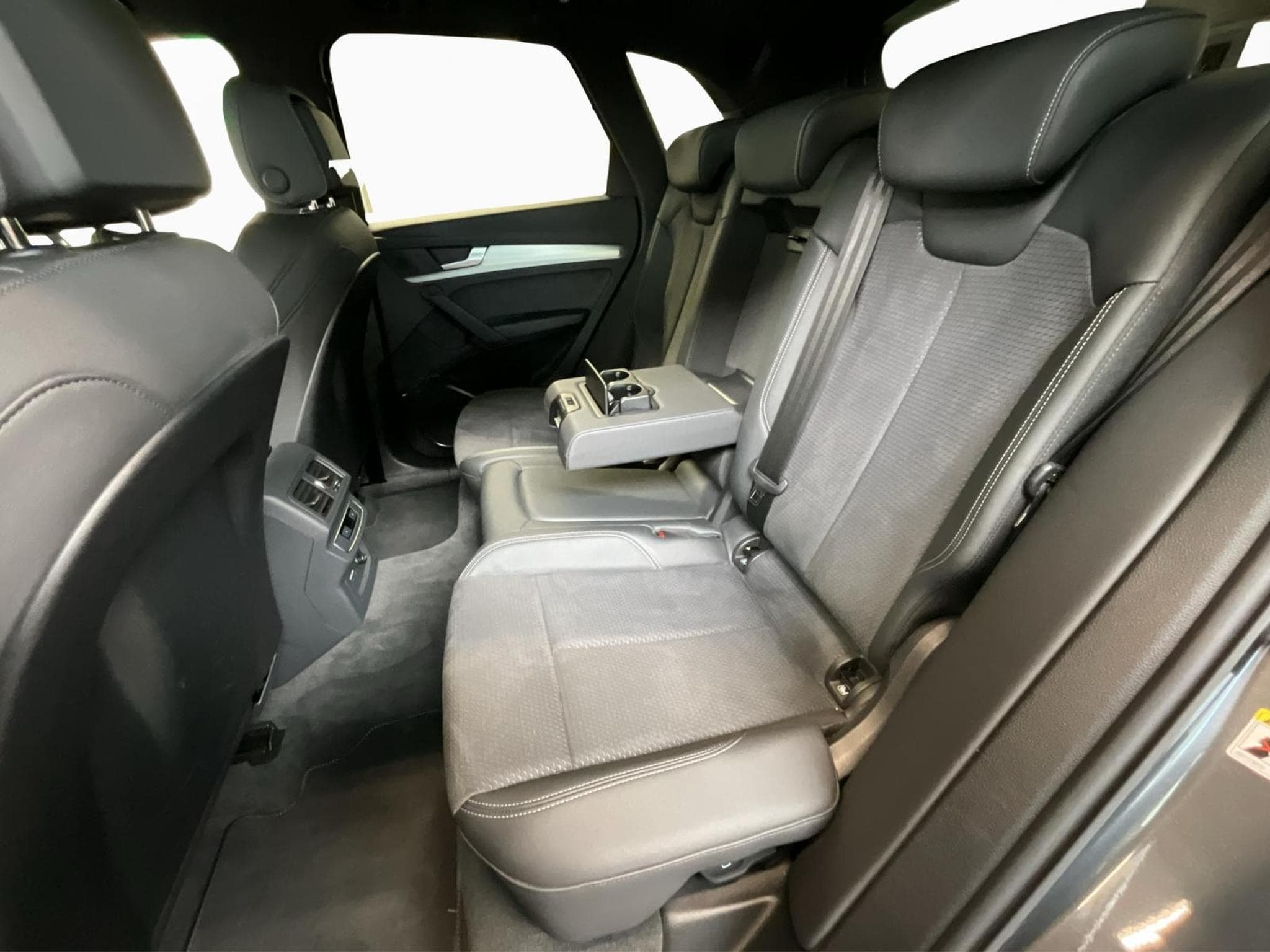Audi Q5 S-line+40TDI+Quattro+S-Tronic+P.Premium+P.Assi.+Black-Style (2024) - Photo 15