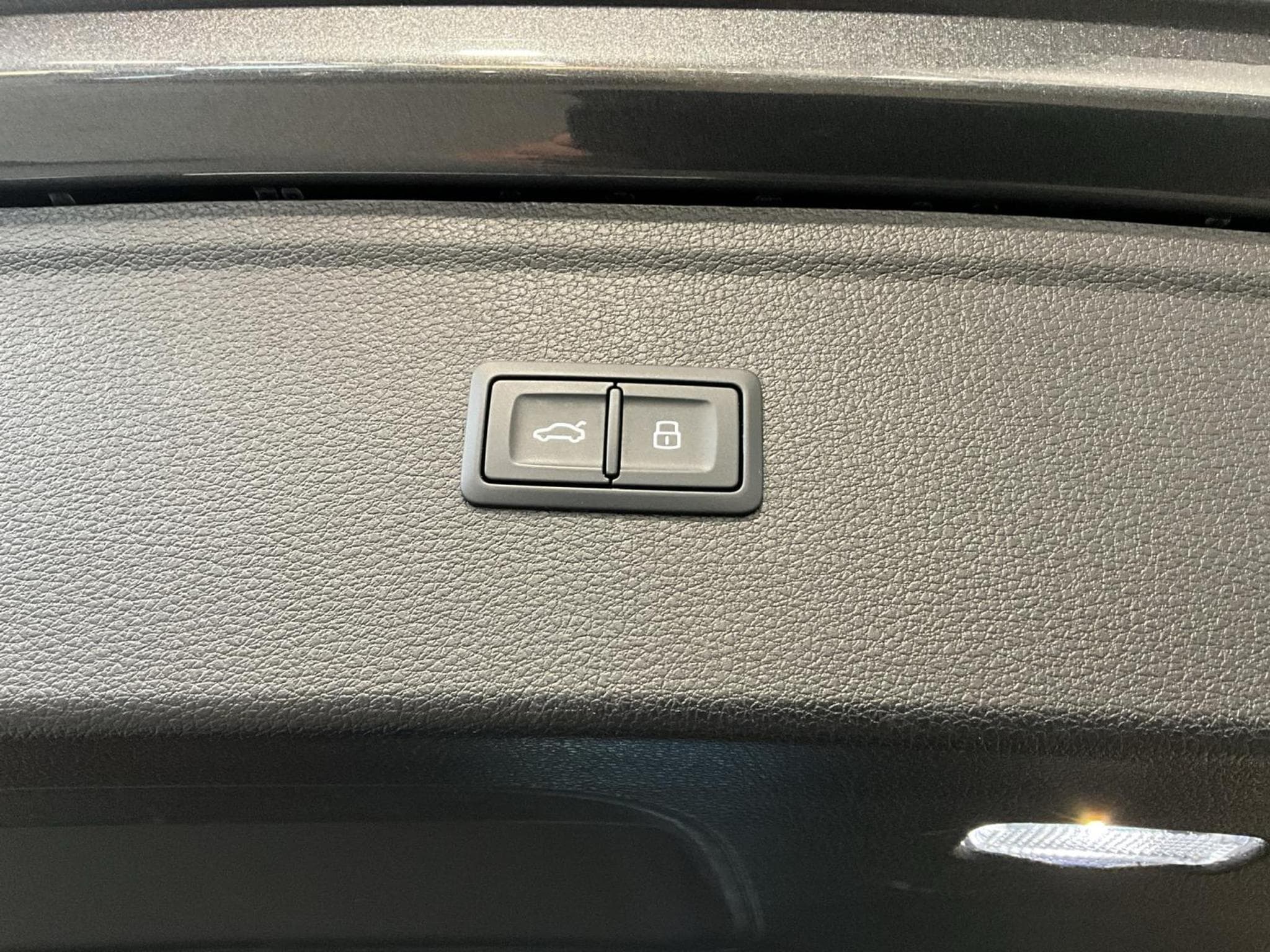 Audi Q5 S-line+40TDI+Quattro+S-Tronic+P.Premium+P.Assi.+Black-Style (2024) - Photo 18