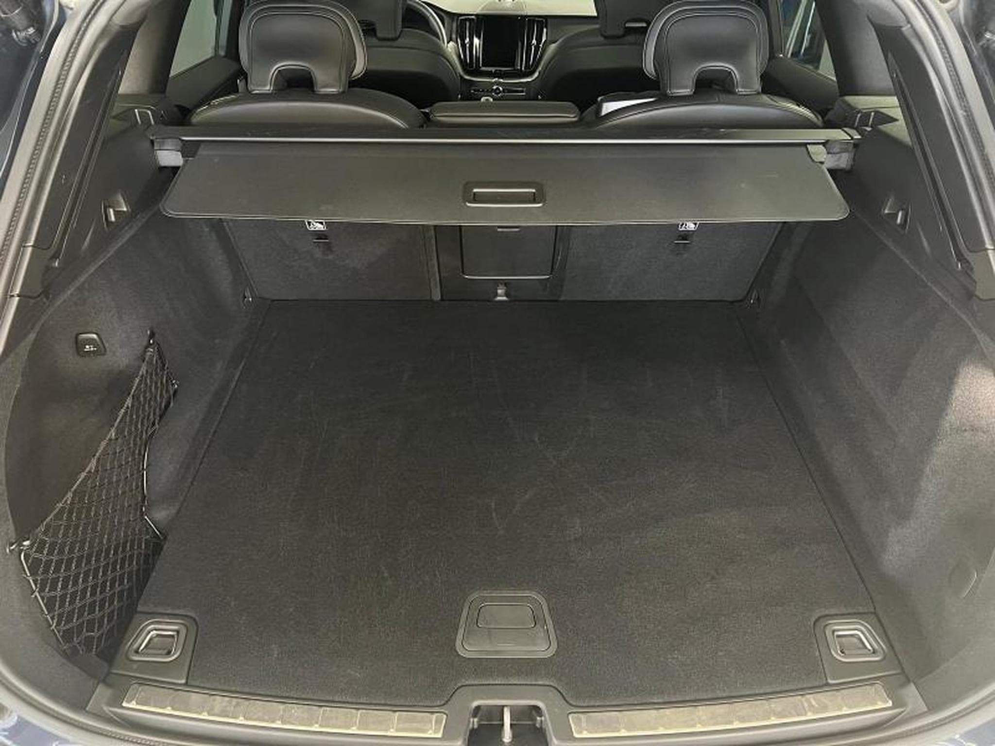 Volvo XC60 Ultra Dark (2025) - Foto 22