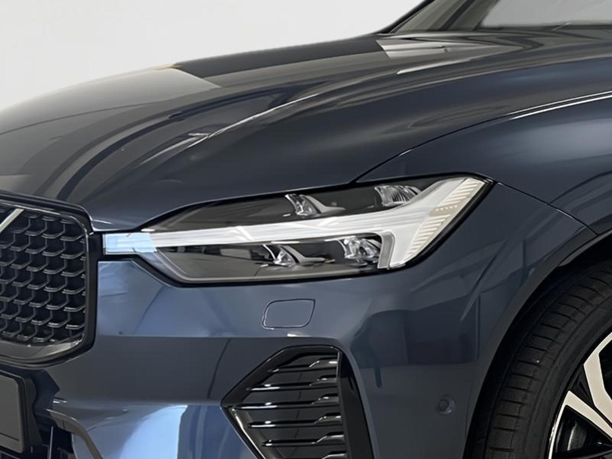 Volvo XC60 Ultra Dark (2025) - Foto 3