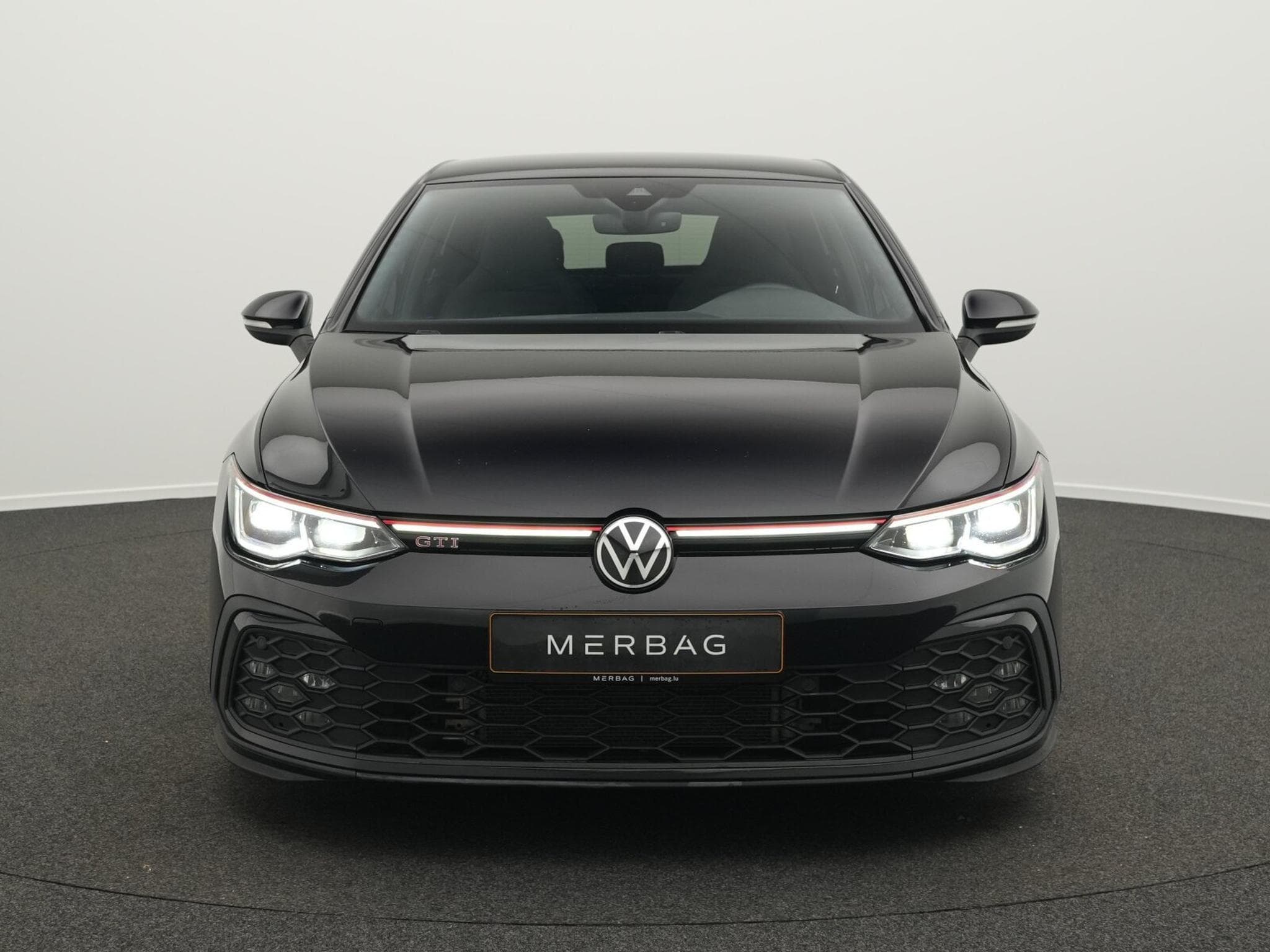 VW Golf VIII 2.0 TSI GTI (1970) - Photo 2