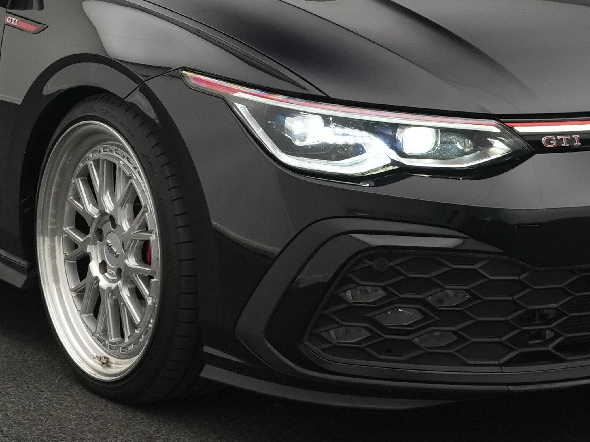 VW Golf VIII 2.0 TSI GTI (1970) - Photo 9