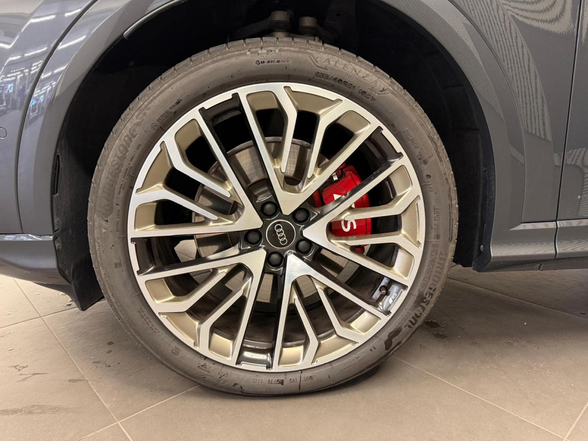 Audi SQ5 SUV 367 CH / 270 kW TFSI quattro S tronic (2026) - Foto 10