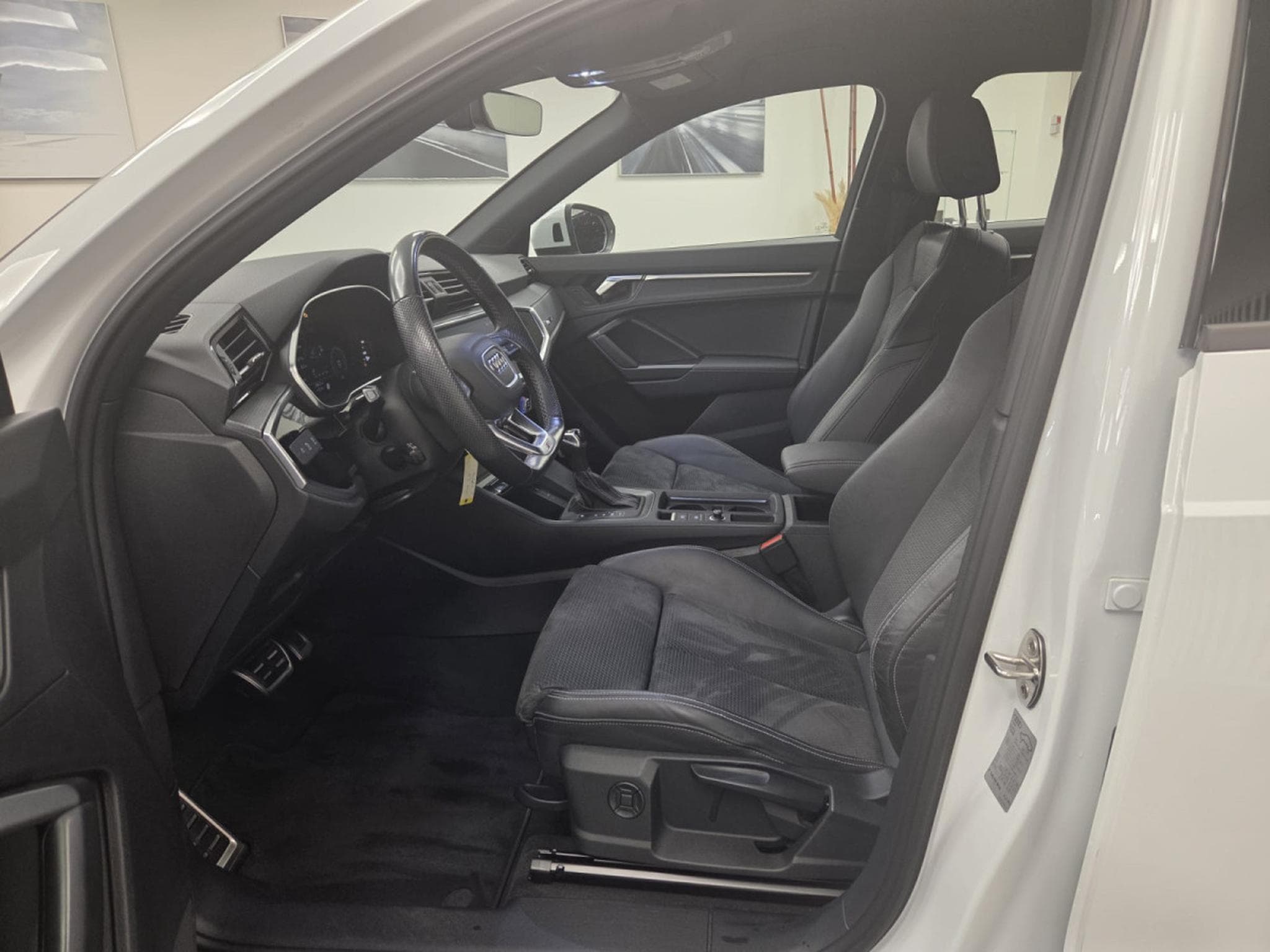 Audi Q3 S line 35 TFSI 150 CV / 110 KW S tronic (2022) - Foto 3