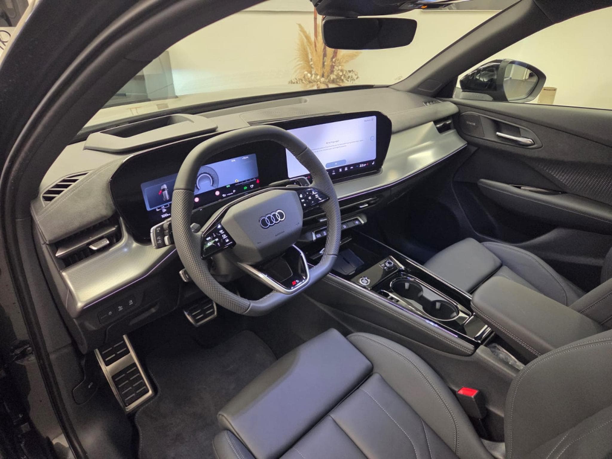 Audi Q3 SUV S Line 195 kW / 265 CV TFSI quattro S tronic (2026) - Foto 4