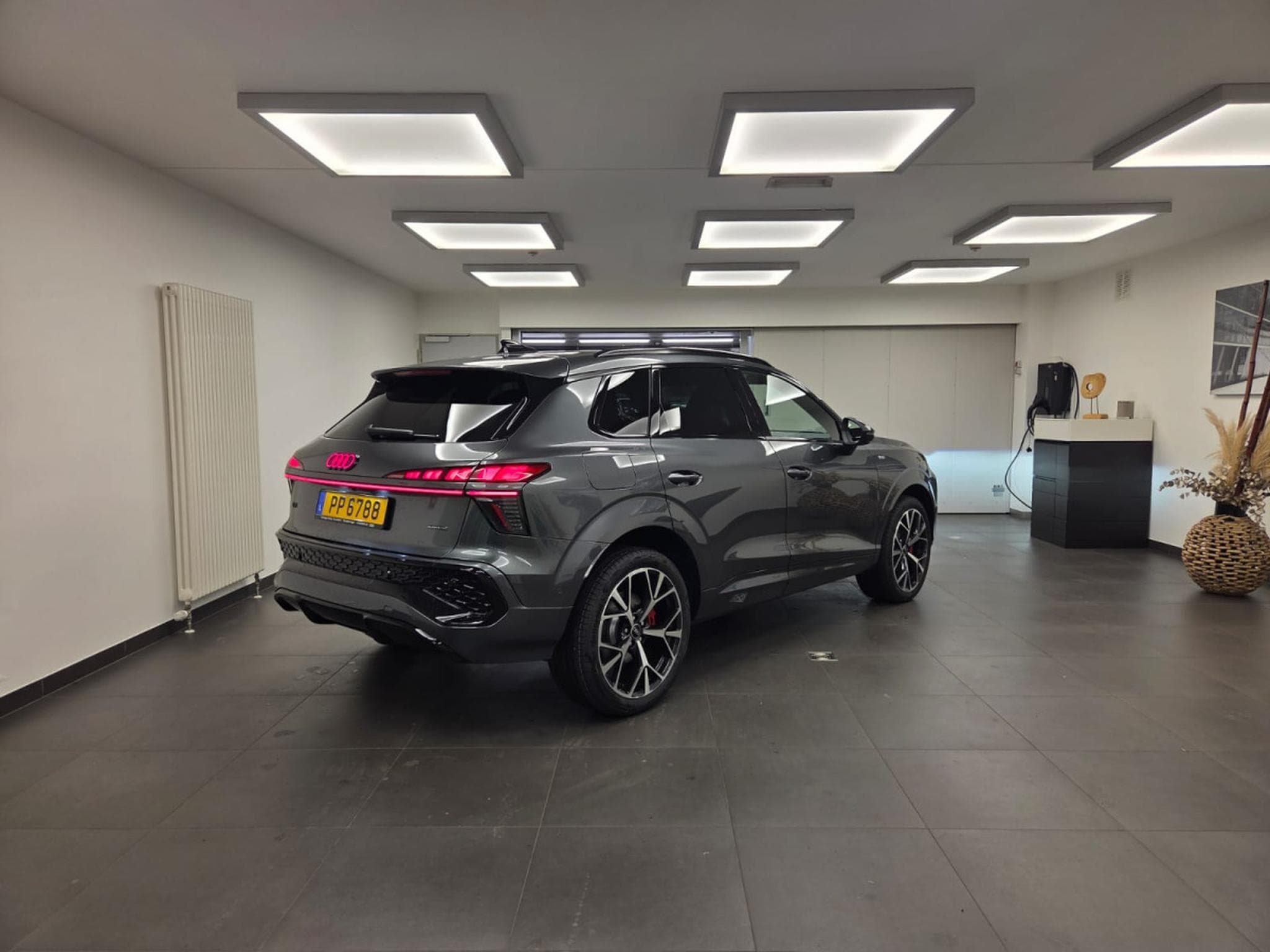 Audi Q3 SUV S Line 195 kW / 265 CV TFSI quattro S tronic (2026) - Foto 8