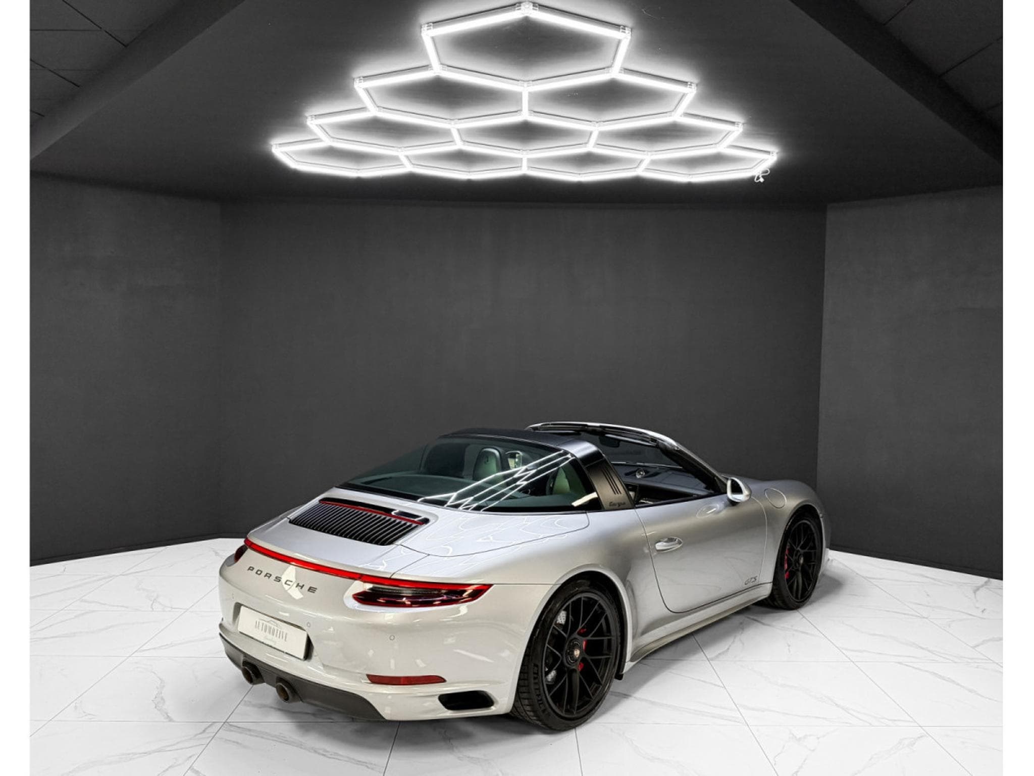 Porsche 911 991.2 Targa 4 GTS / 1ST HAND / NEW SERVICE (2019) - Photo 5