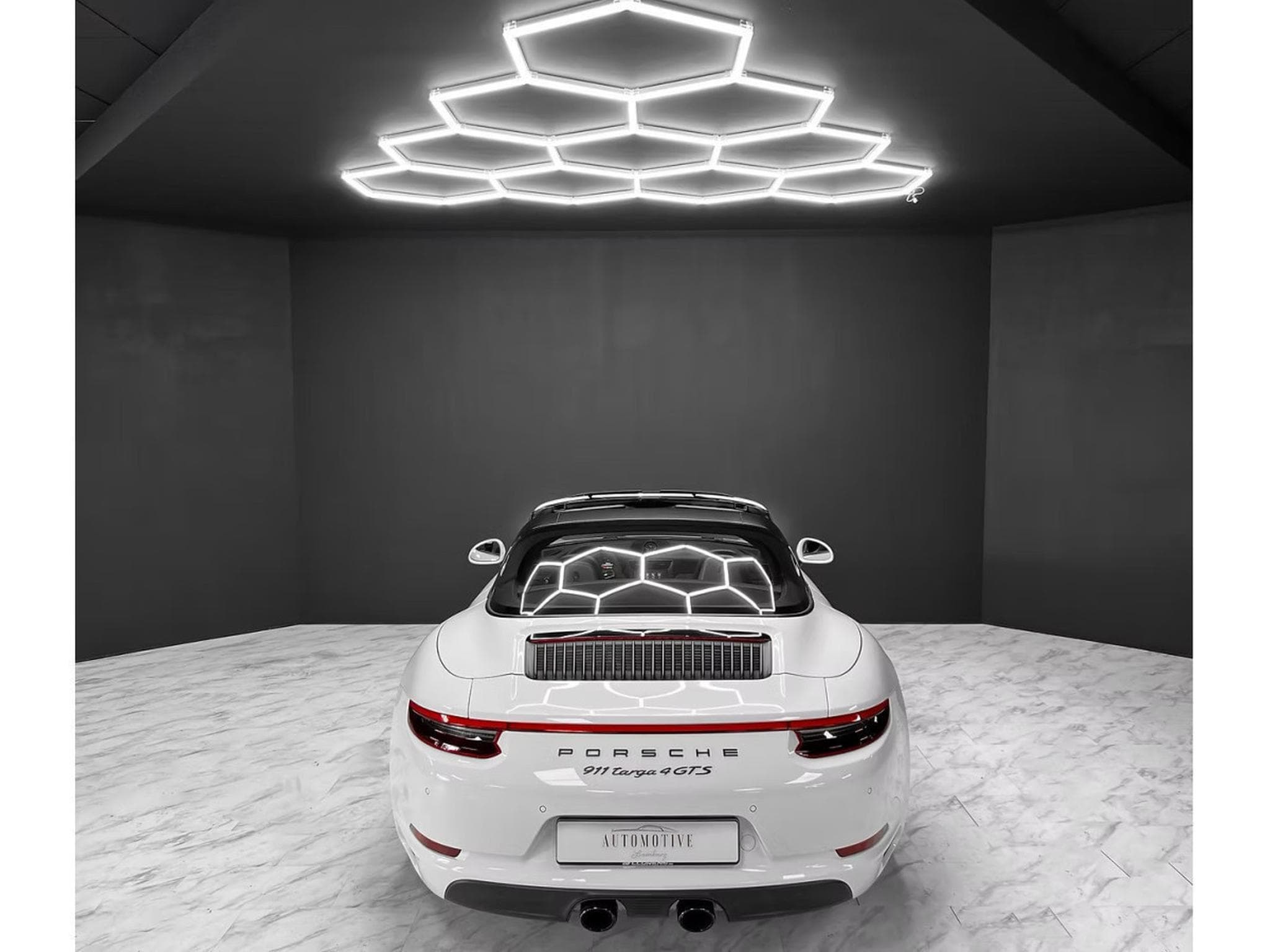 Porsche 911 991.2 Targa 4 GTS / APPROVED / NEW SERVICE (2018) - Photo 4