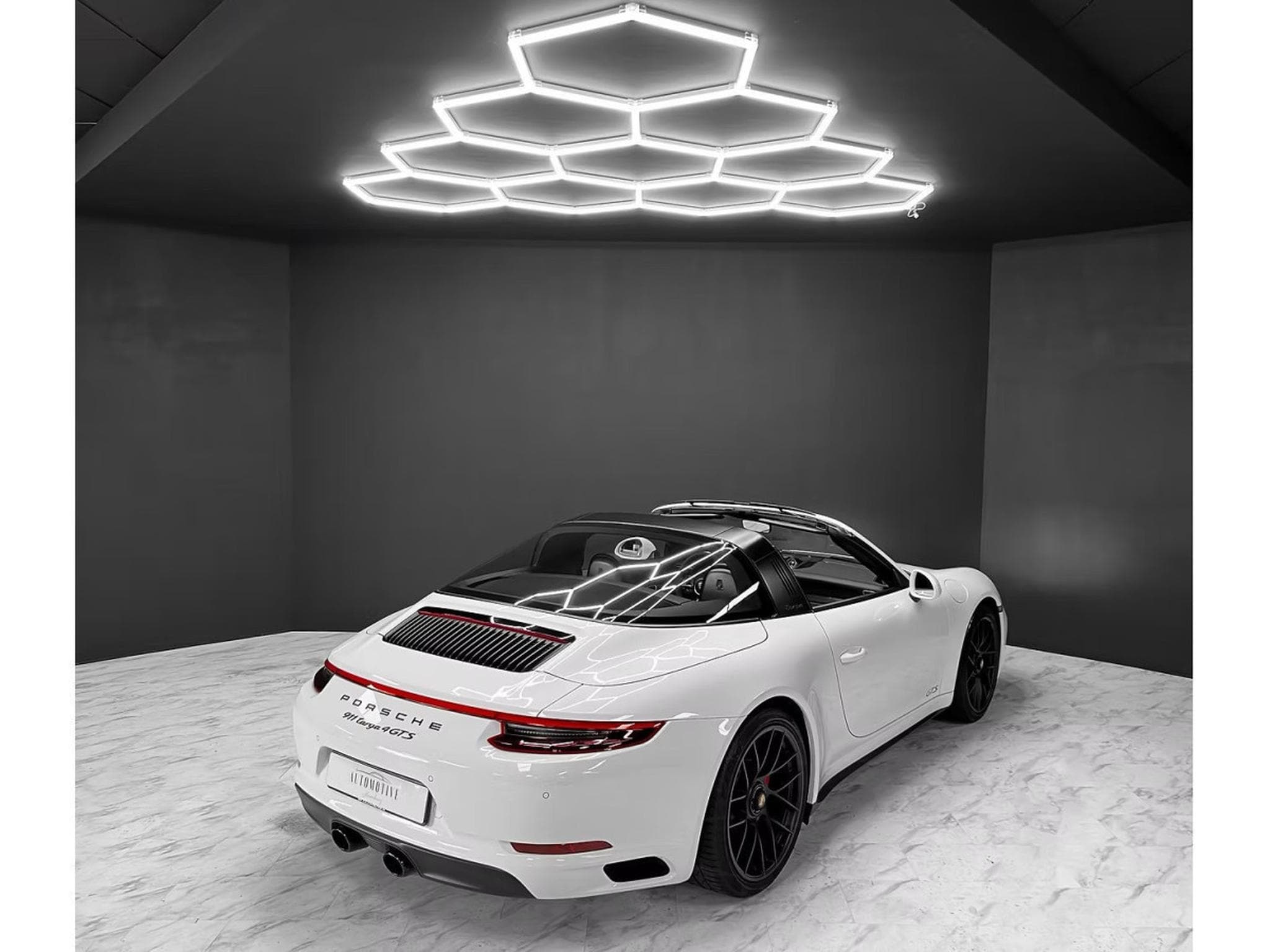 Porsche 911 991.2 Targa 4 GTS / APPROVED / NEW SERVICE (2018) - Photo 5