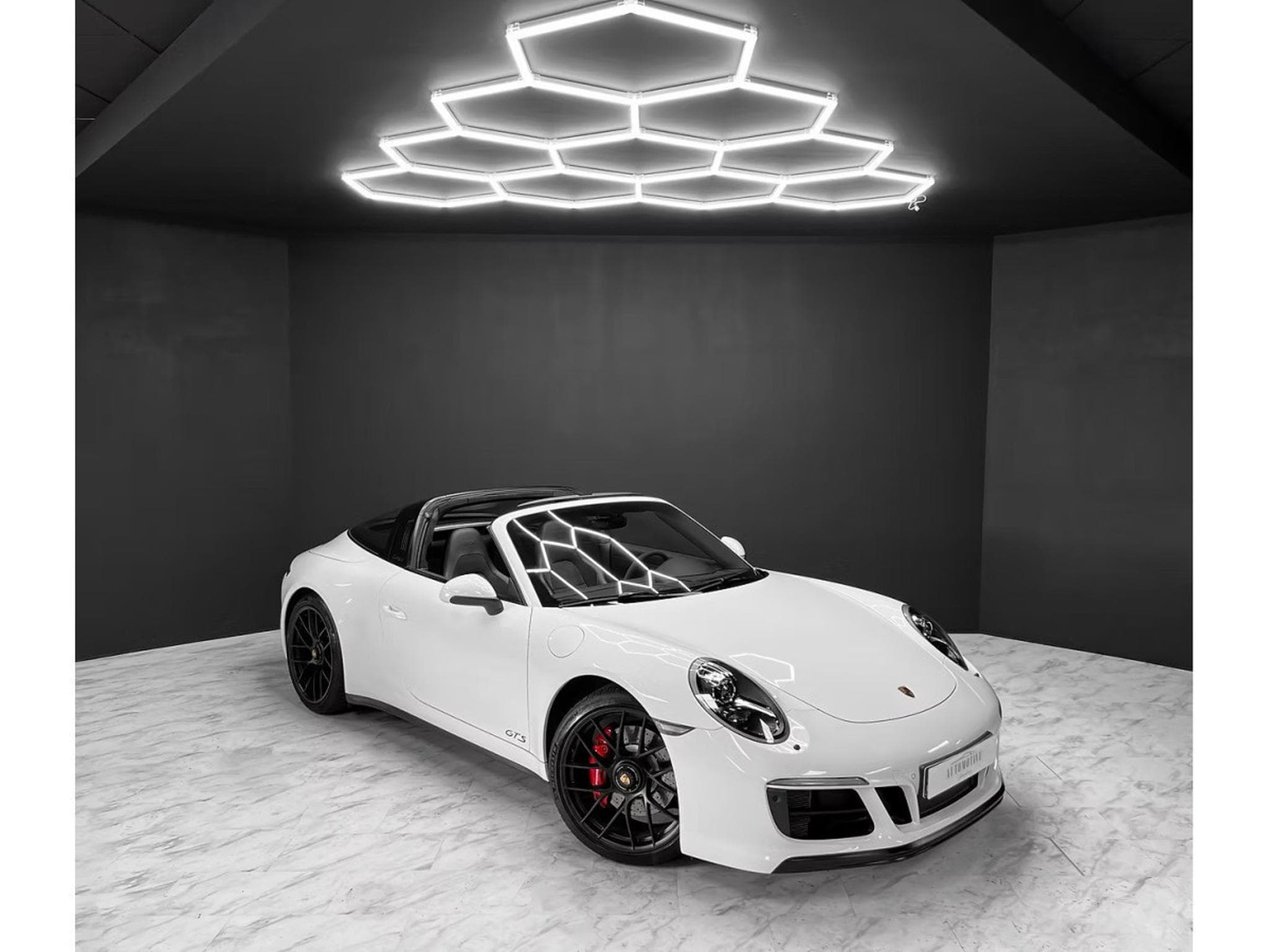 Porsche 911 991.2 Targa 4 GTS / APPROVED / NEW SERVICE (2018) - Photo 7