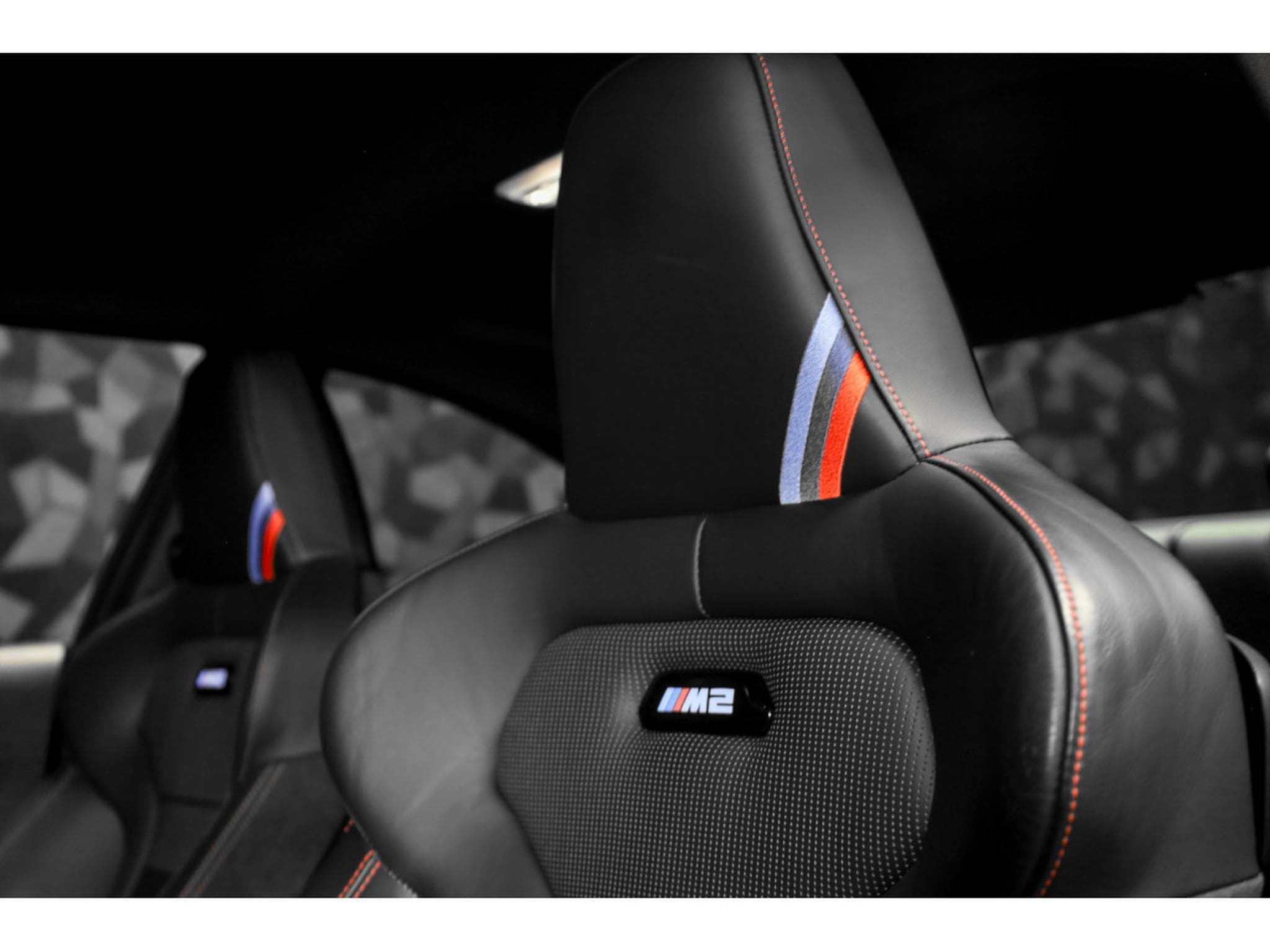 BMW M2 CS F87 3.0 DKG7 (2021) - Foto 28
