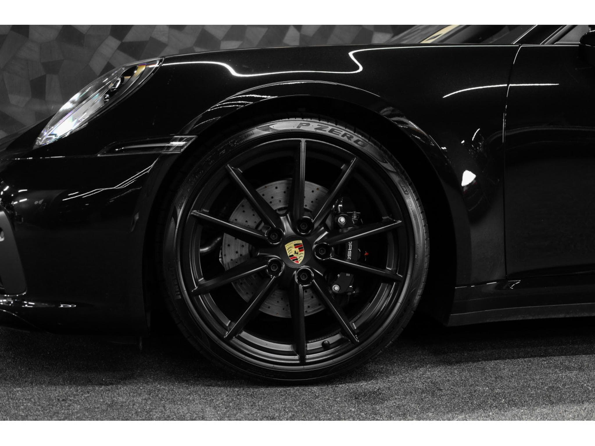 Porsche 911 992.1 CARRERA 4S CABRIOLET PDK (2024) - Photo 13