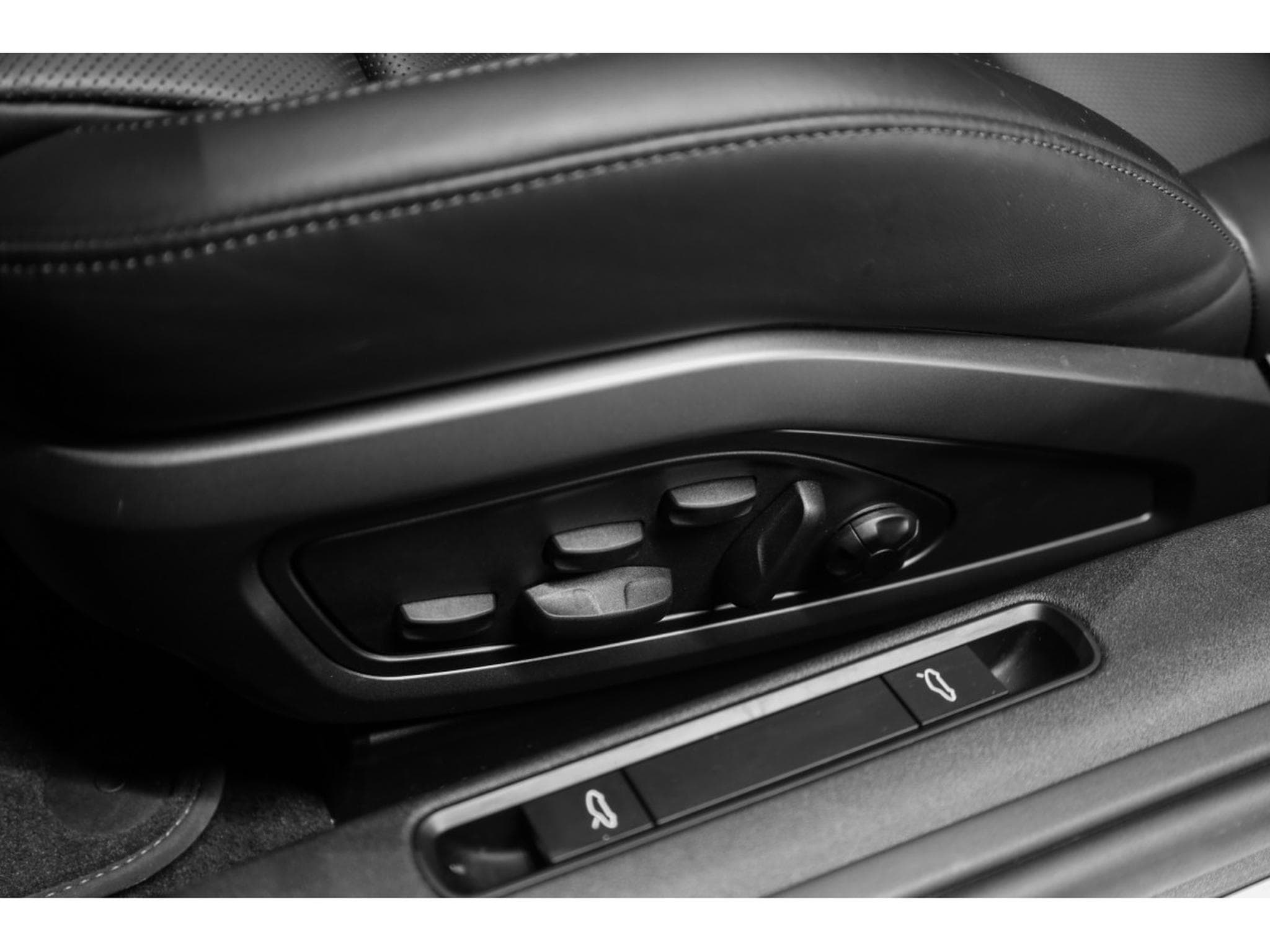 Porsche 911 992.1 CARRERA 4S CABRIOLET PDK (2024) - Photo 21