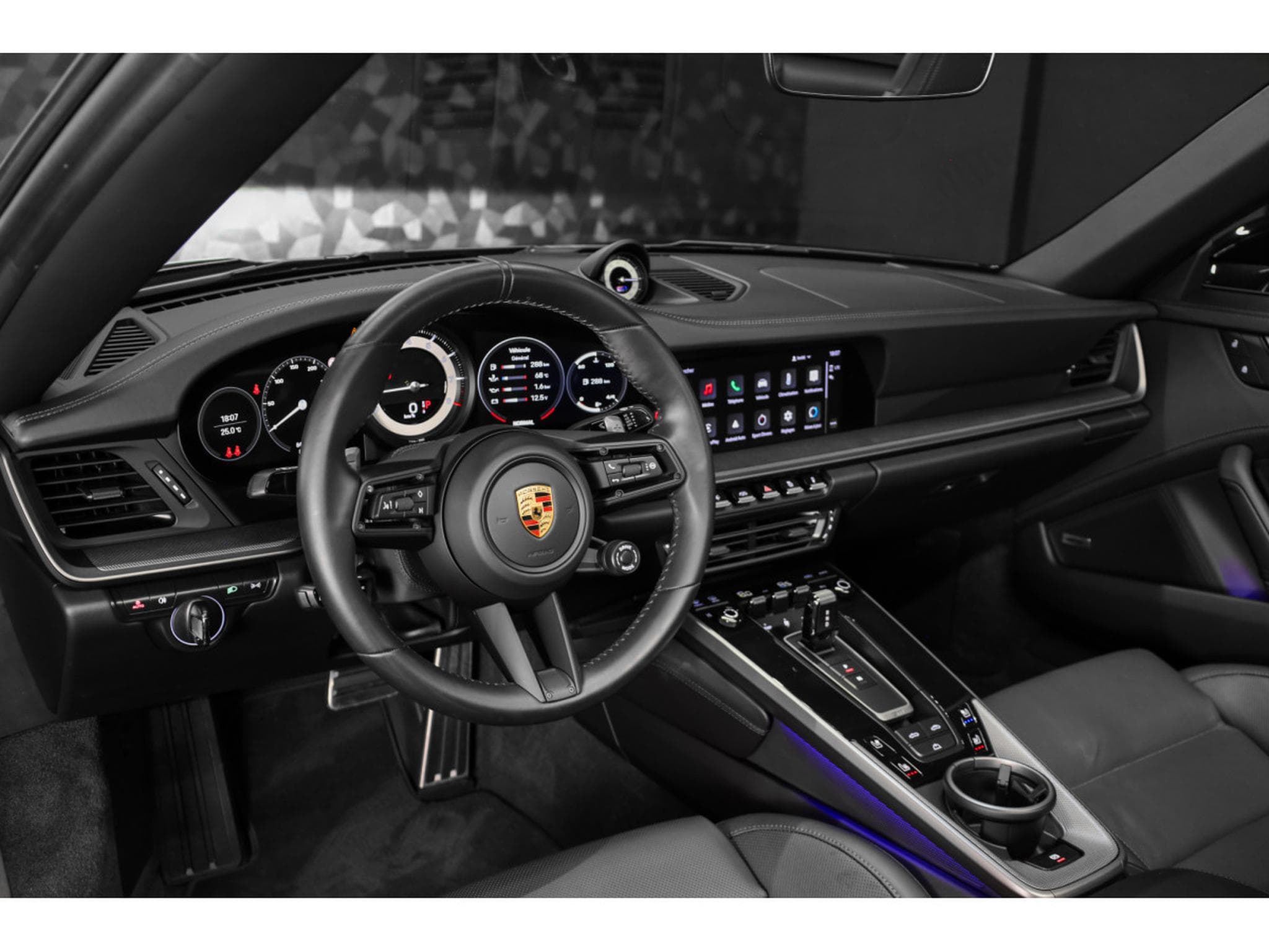 Porsche 911 992.1 CARRERA 4S CABRIOLET PDK (2024) - Photo 8