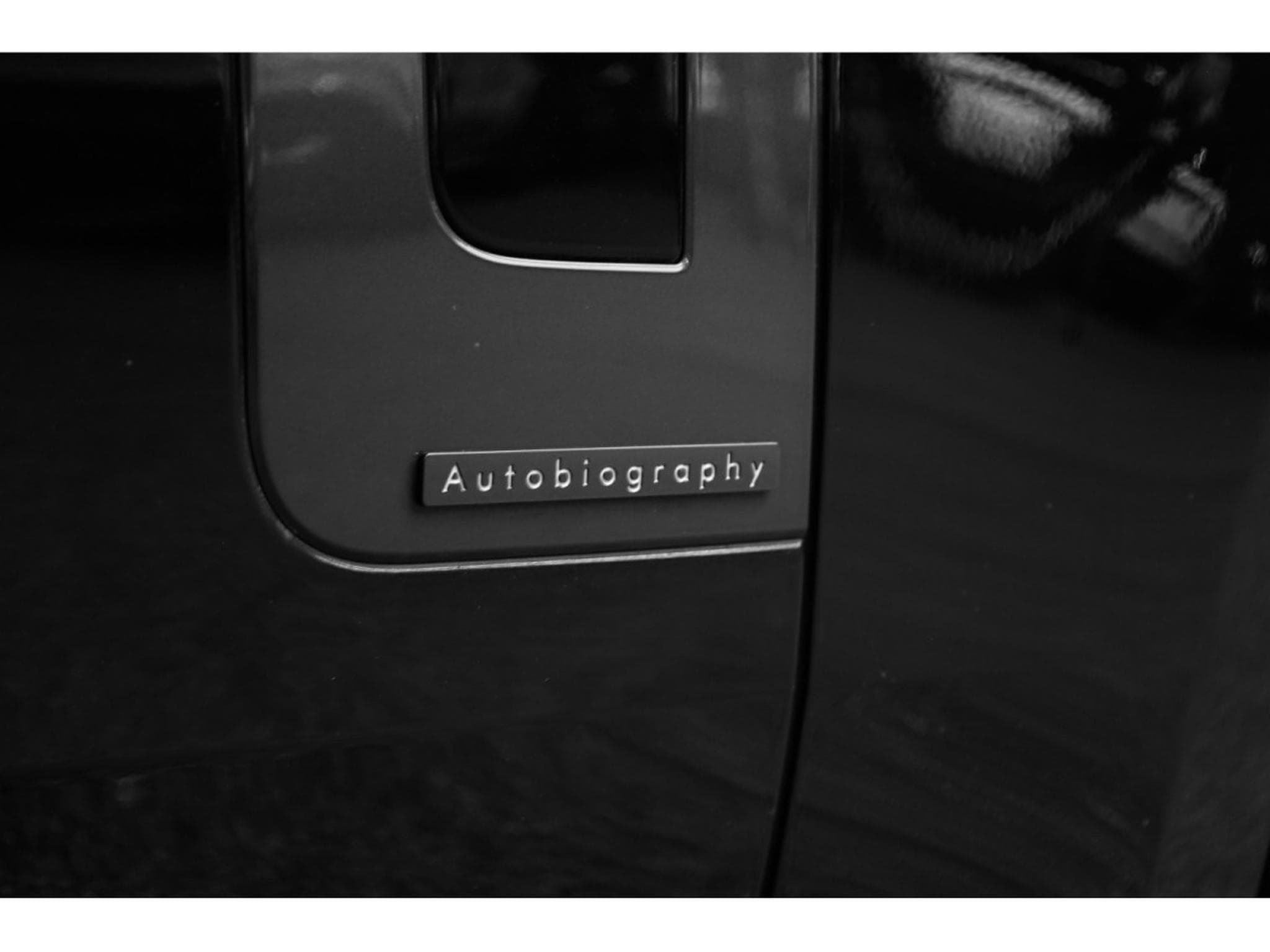 Land-Rover Range Rover P530 4.4 V8 LWB AUTOBIOGRAPHY - 7 PLACES (2024) - Photo 21