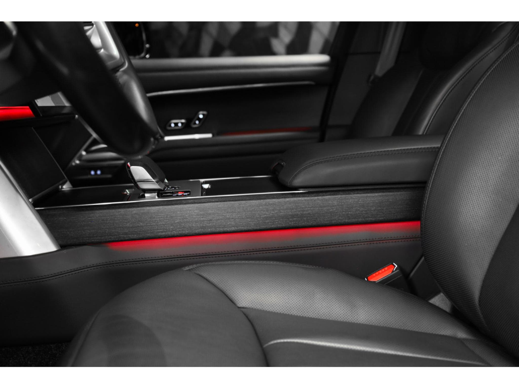 Land-Rover Range Rover P530 4.4 V8 LWB AUTOBIOGRAPHY - 7 PLACES (2024) - Photo 29