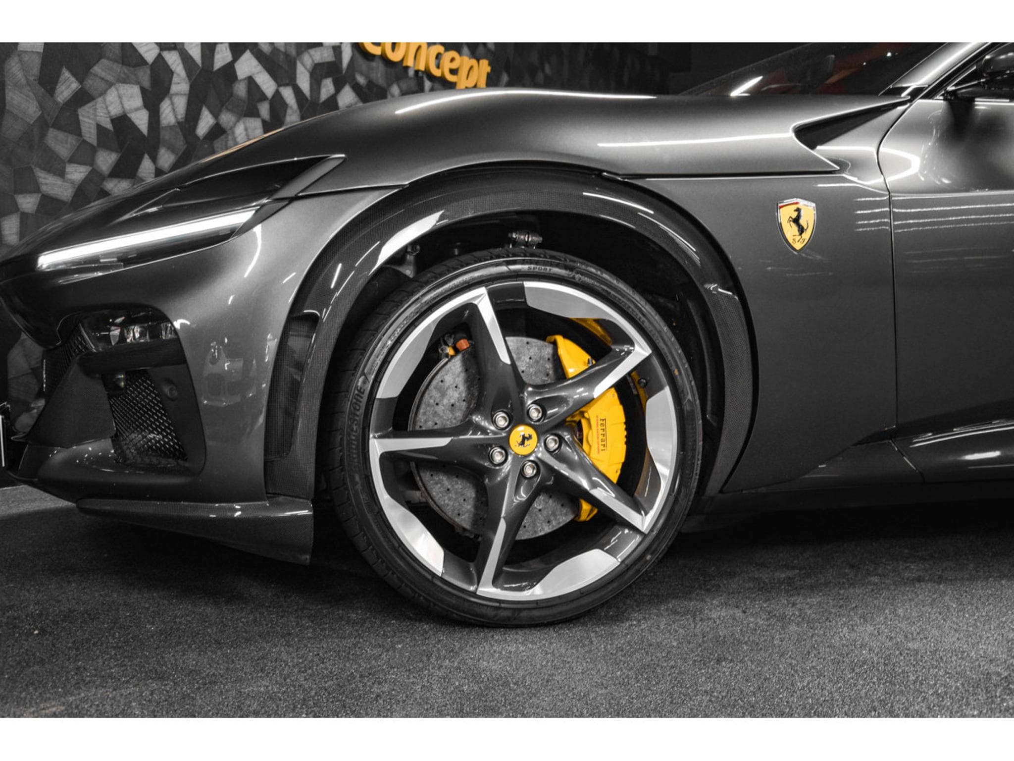 Ferrari Purosangue 6.5 V12 - CANNA DI FUCILE - PACK CARBONE (2026) - Photo 13