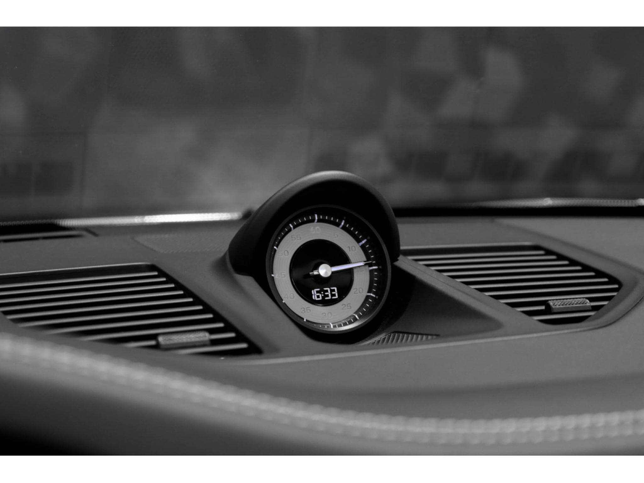 Porsche 911 992.1 CARRERA 4 GTS CABRIOLET PDK (2024) - Photo 14