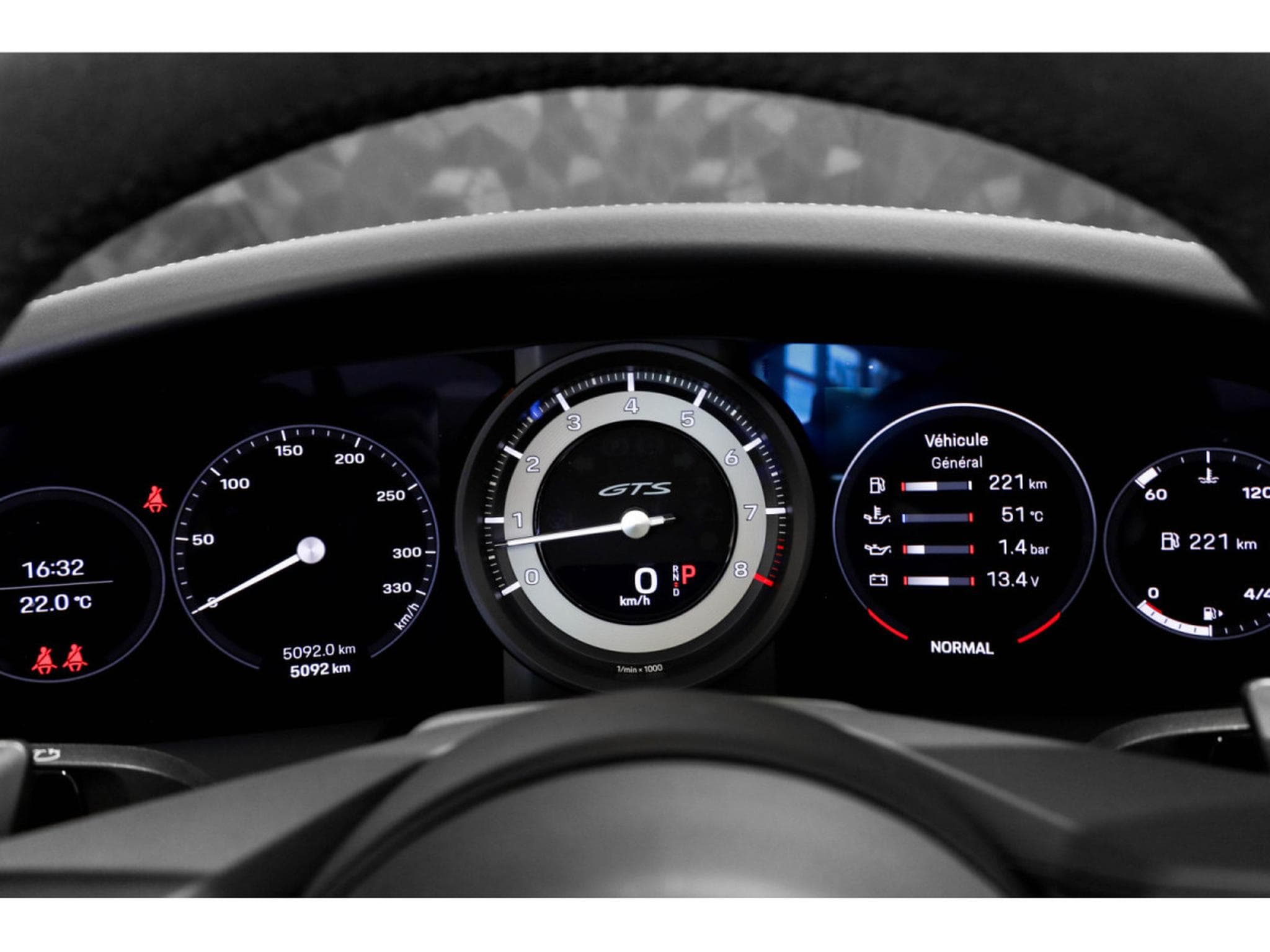 Porsche 911 992.1 CARRERA 4 GTS CABRIOLET PDK (2024) - Photo 15