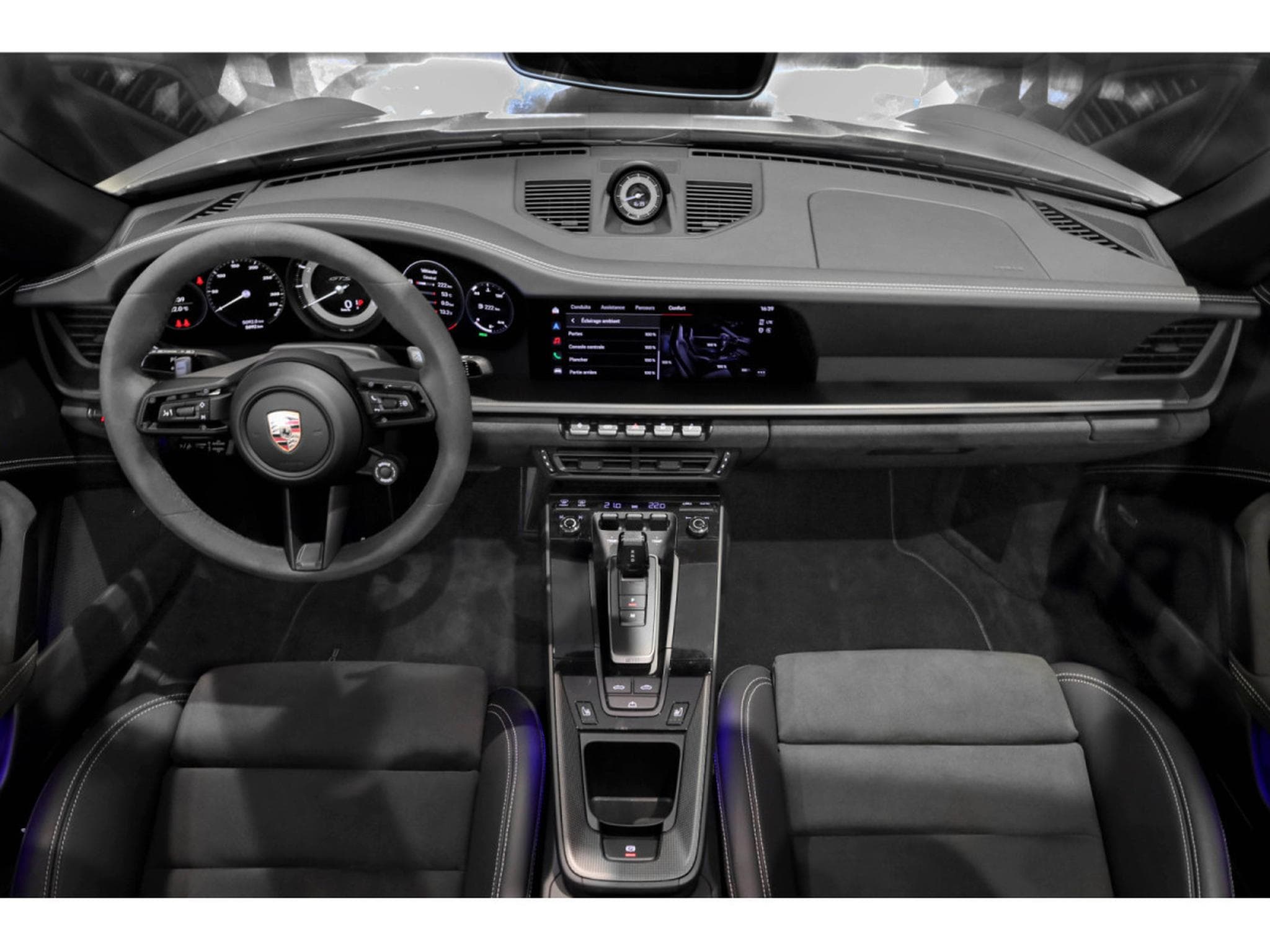 Porsche 911 992.1 CARRERA 4 GTS CABRIOLET PDK (2024) - Photo 19