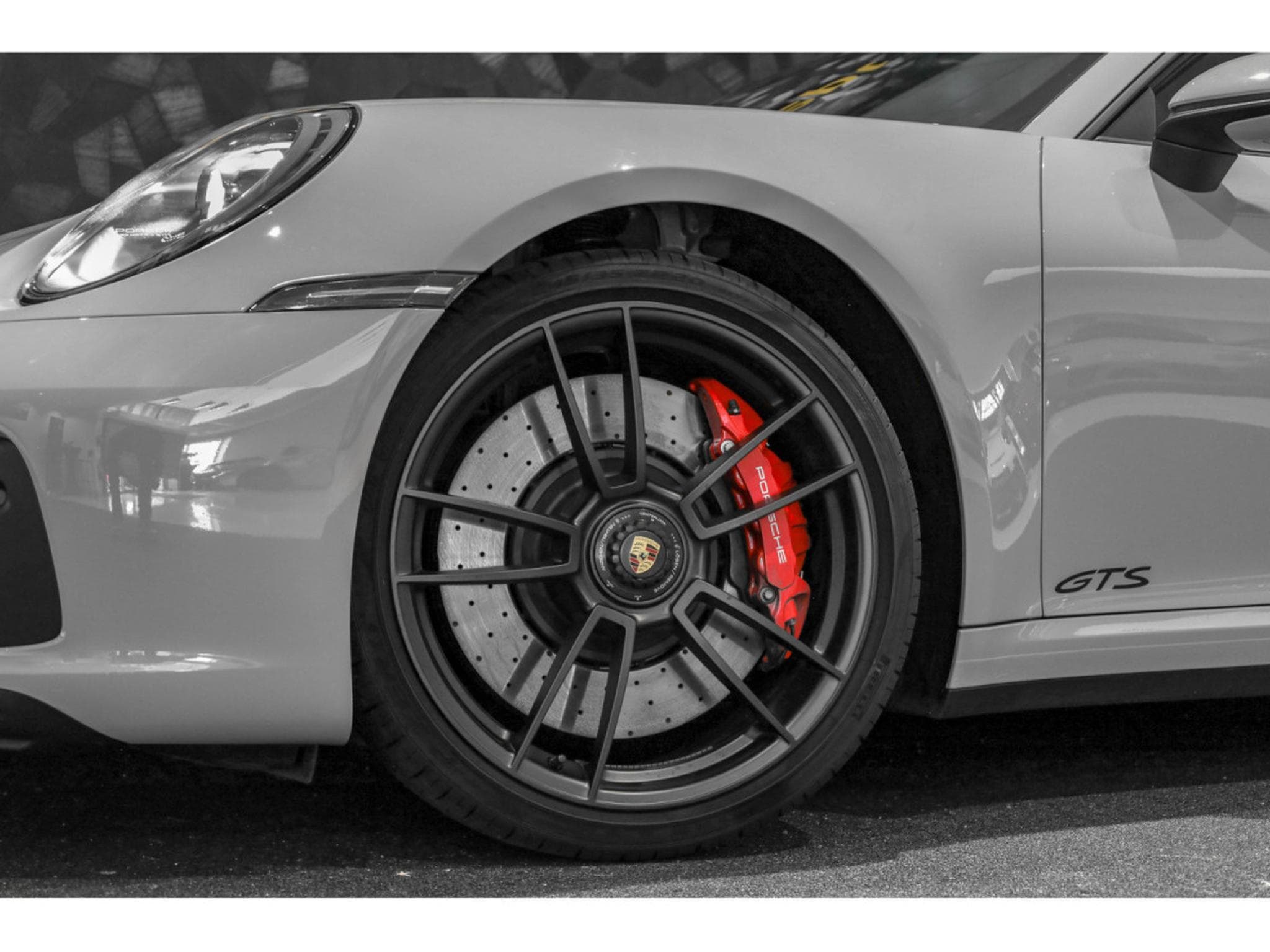 Porsche 911 992.1 CARRERA 4 GTS CABRIOLET PDK (2024) - Photo 8