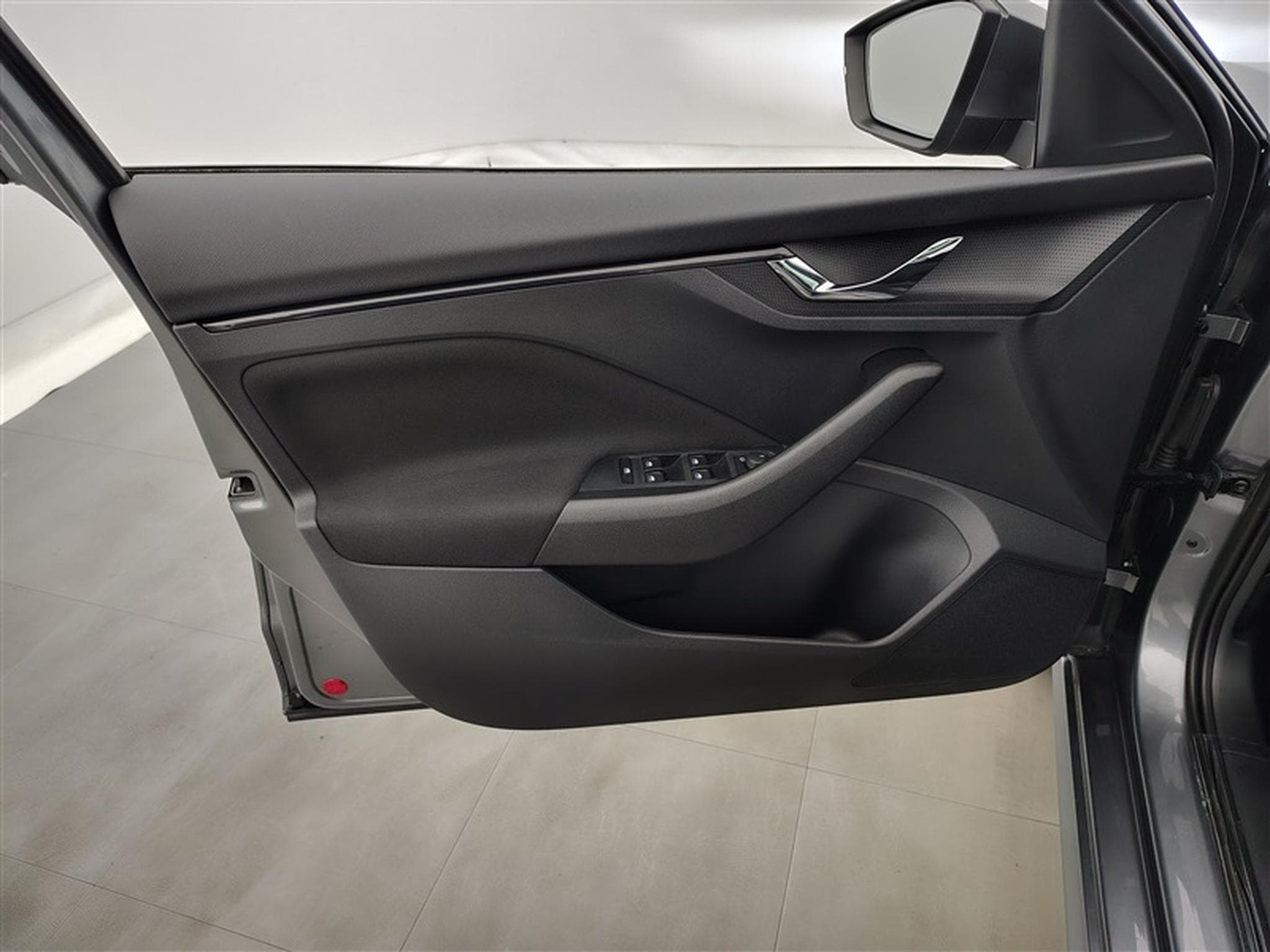Skoda Kamiq 1.0 TSI Ambition°NAV°CARPLAY°FULL LED° S.CHAUF°CAM°PDC AV-AR (2022) - Photo 17