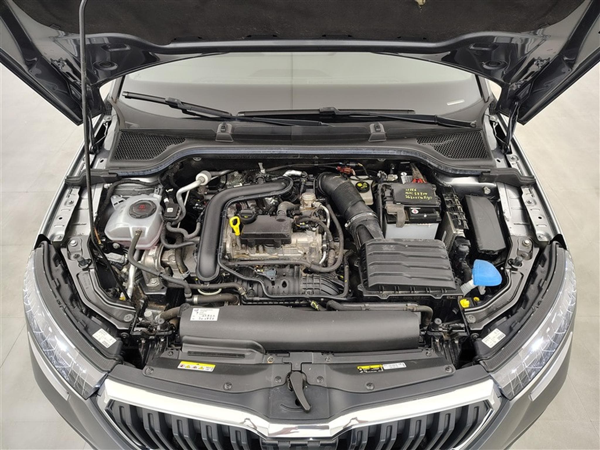 Skoda Kamiq 1.0 TSI Ambition°NAV°CARPLAY°FULL LED° S.CHAUF°CAM°PDC AV-AR (2022) - Photo 21