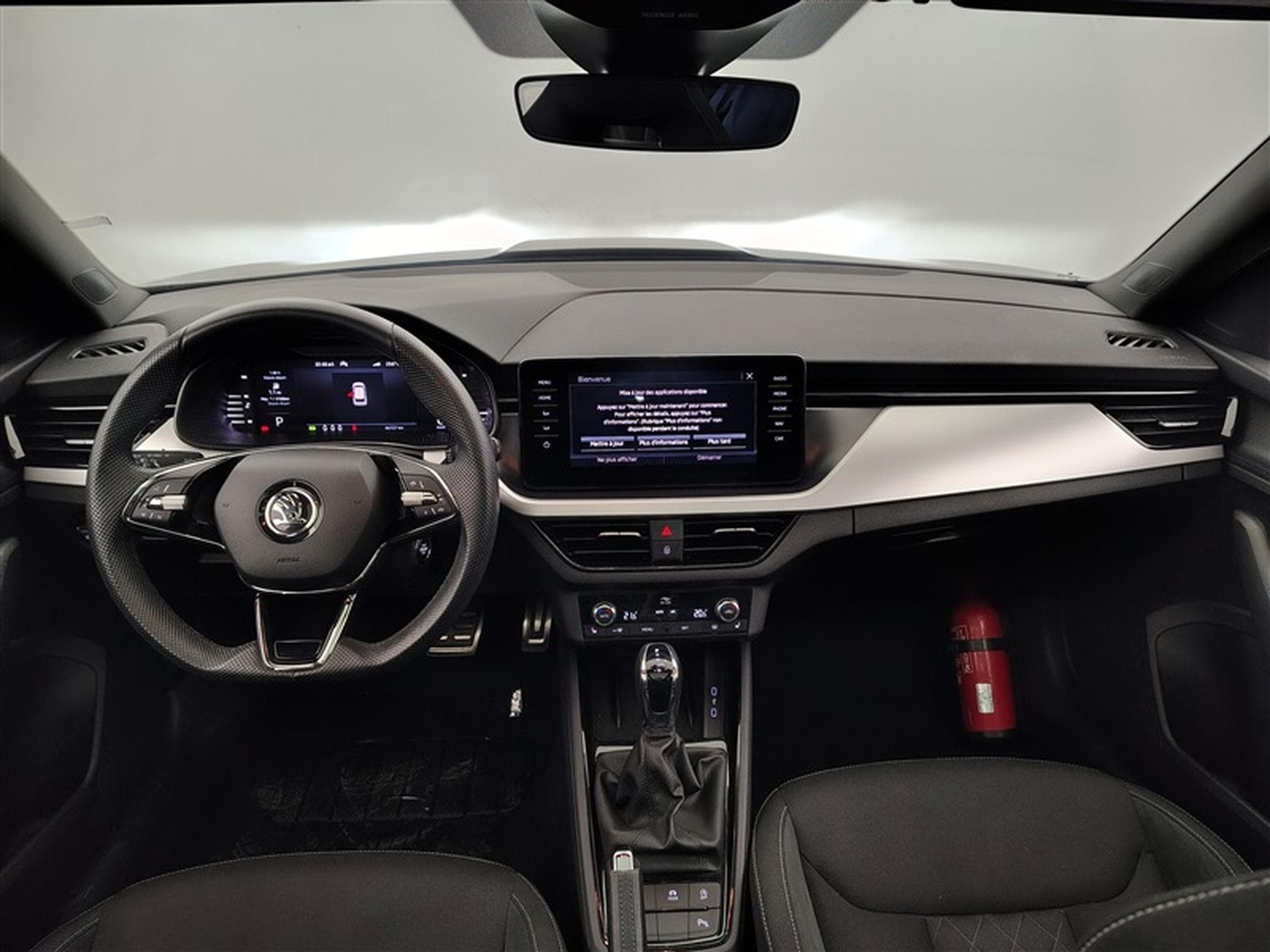 Skoda Kamiq 1.0 TSI Ambition°NAV°CARPLAY°FULL LED° S.CHAUF°CAM°PDC AV-AR (2022) - Photo 8