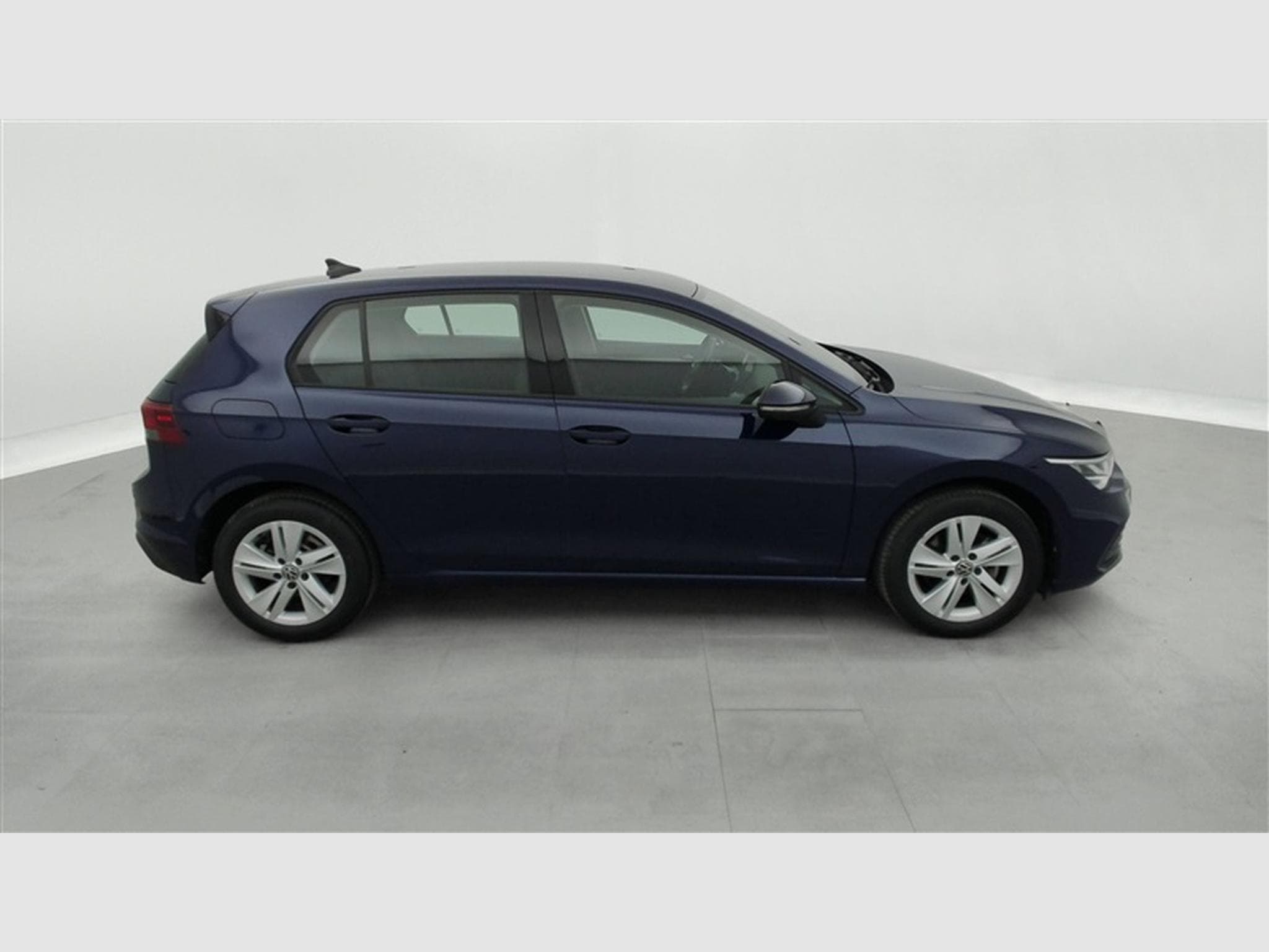 VW Golf 1.0 eTSI Life DSG NAVI / FULL LED / CARPLAY (2023) - Photo 24