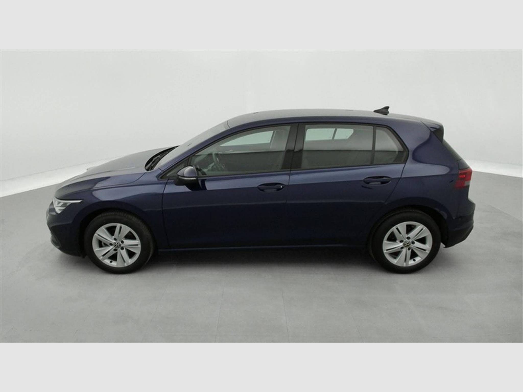 VW Golf 1.0 eTSI Life DSG NAVI / FULL LED / CARPLAY (2023) - Photo 3