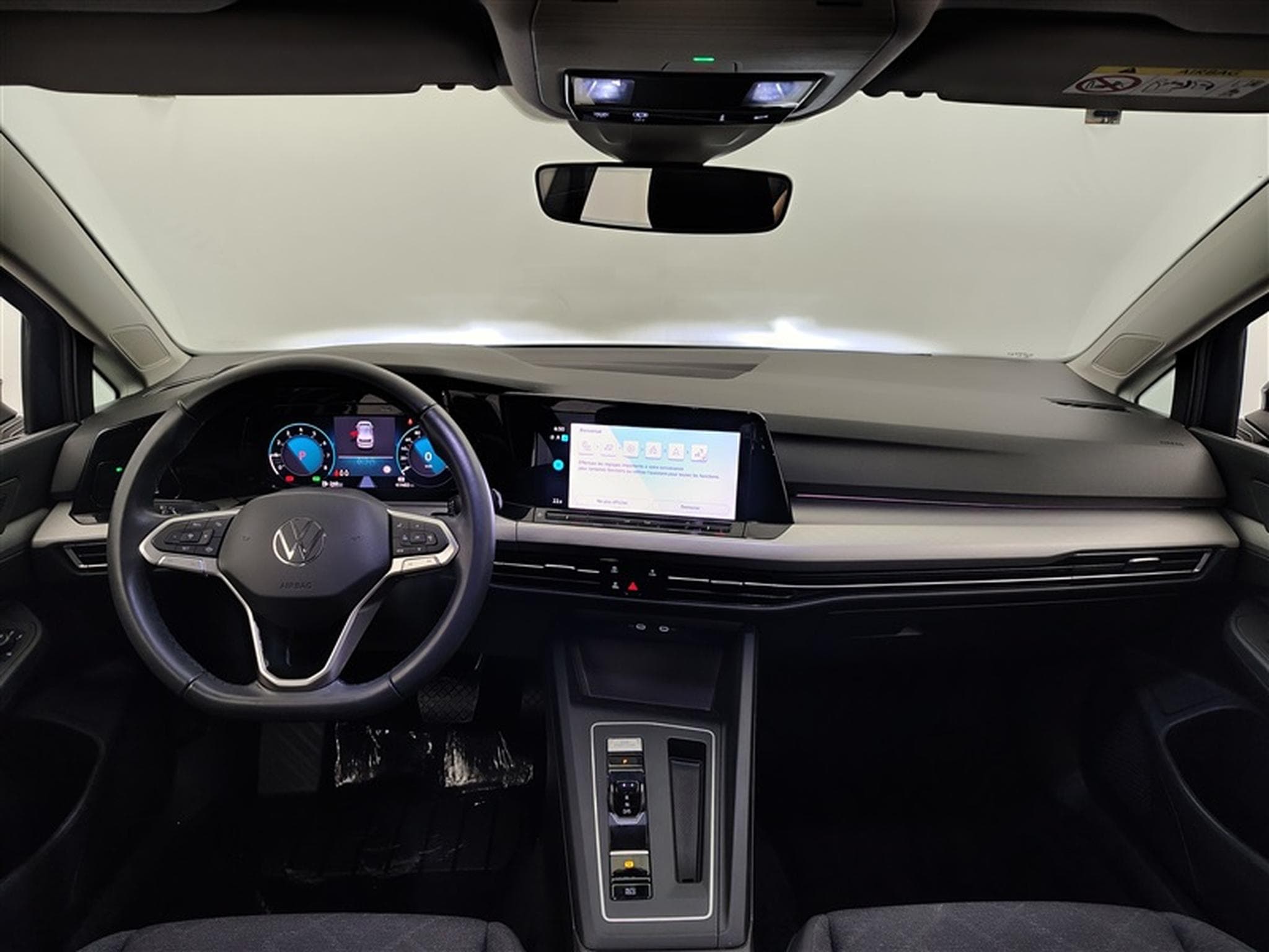 VW Golf 1.0 eTSI Life DSG NAVI / FULL LED / CARPLAY (2023) - Photo 8