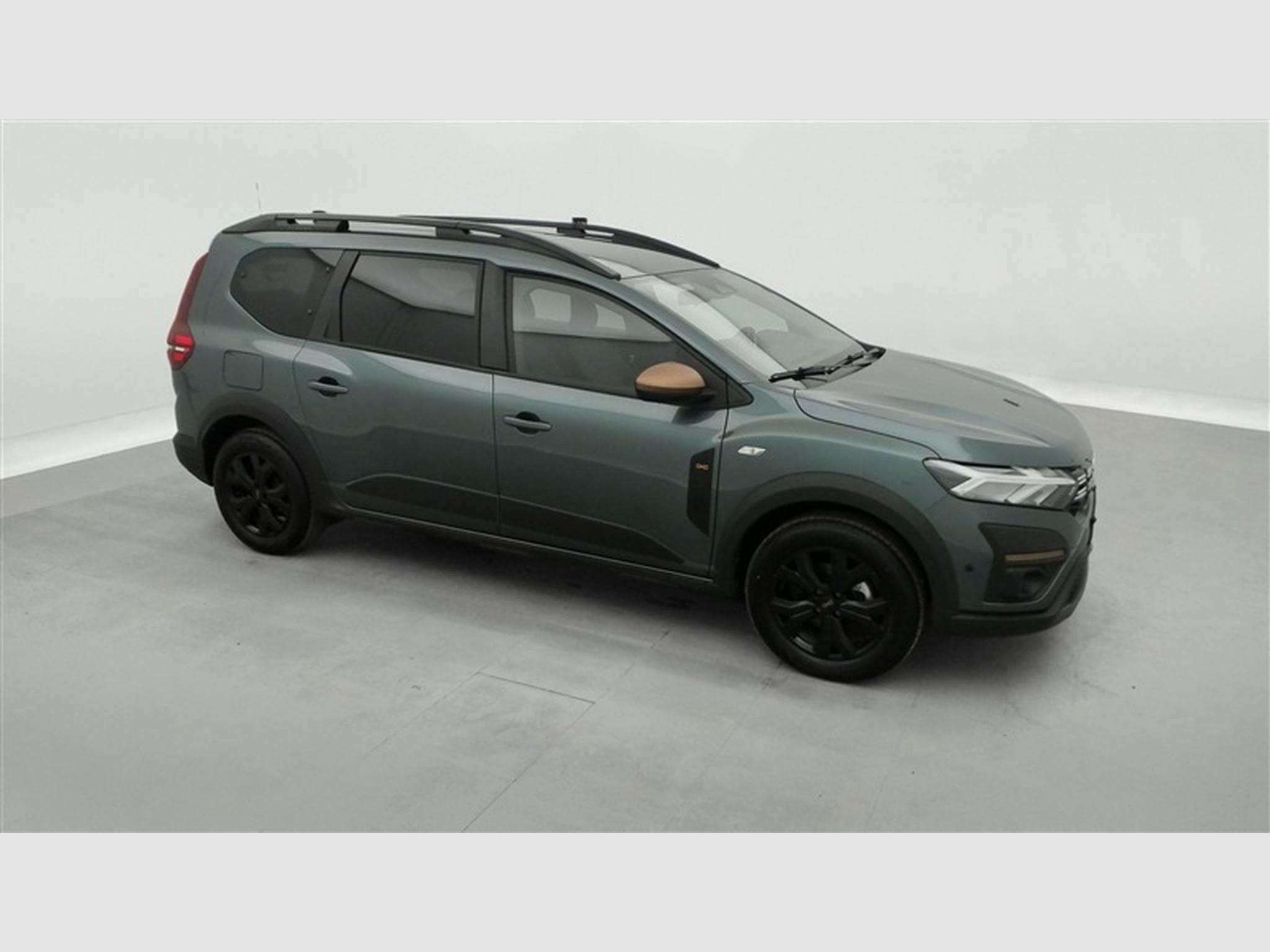 Dacia Jogger Hybrid 1.6 Extreme 7PL / NAVI / CARPLAY / CAMERA (2025) - Photo 23