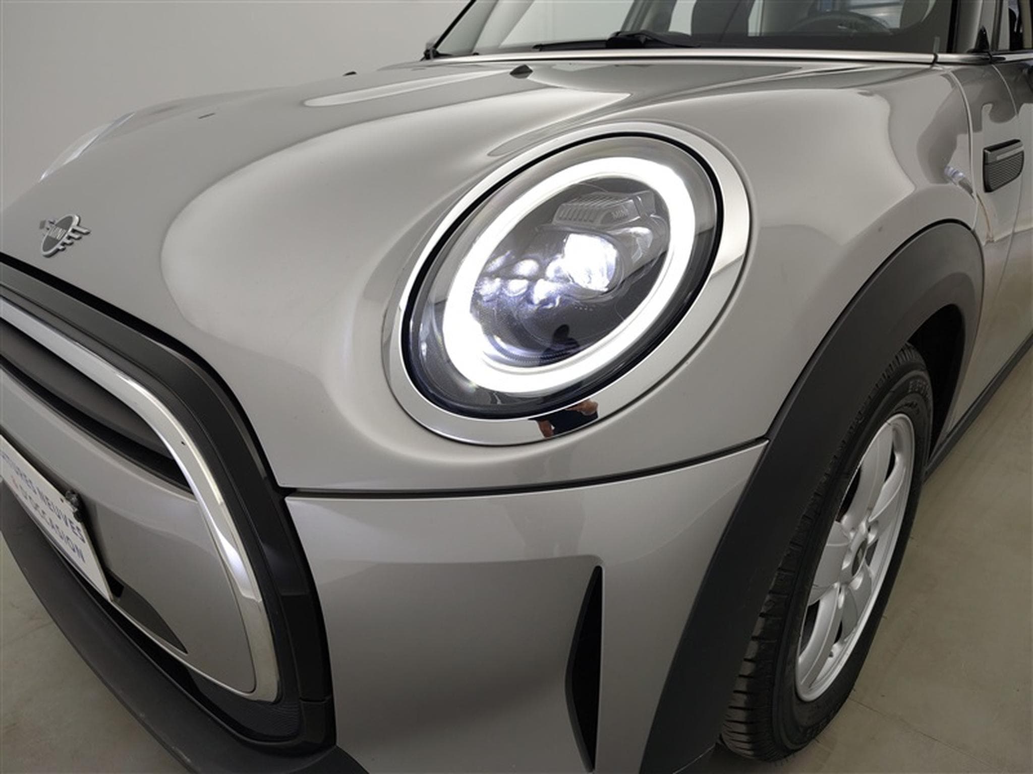 MINI Cooper 1.5A Cooper AUTO/NAVI/FULL LED/JA/PDC (2023) - Photo 15
