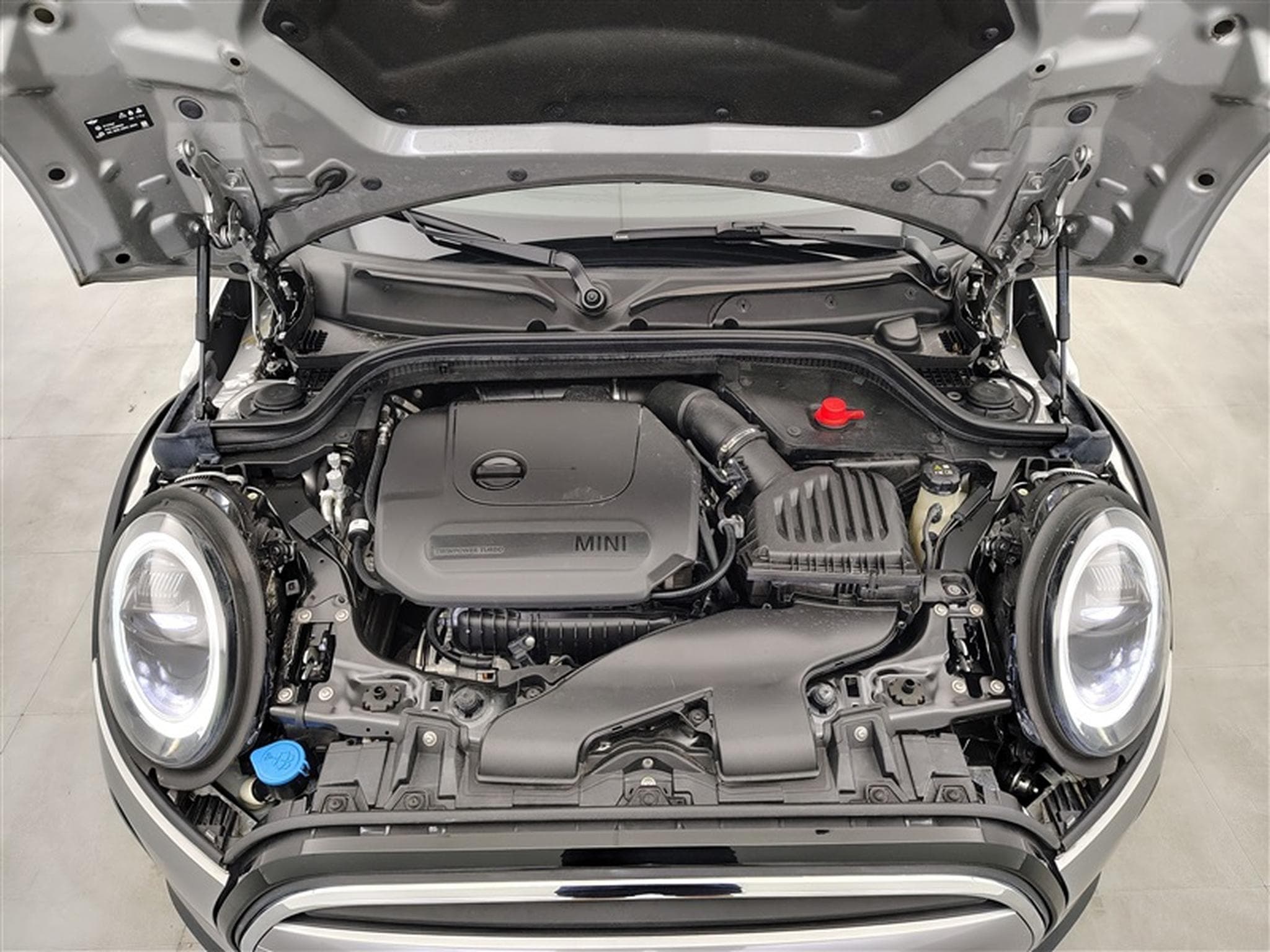 MINI Cooper 1.5A Cooper AUTO/NAVI/FULL LED/JA/PDC (2023) - Photo 19