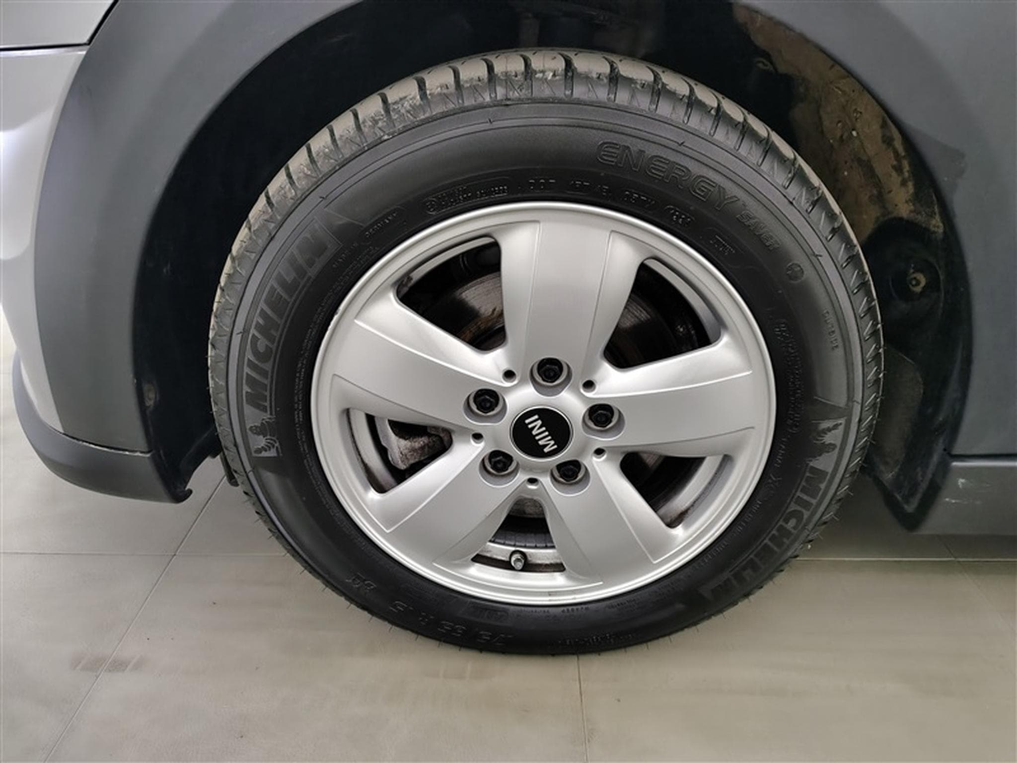 MINI Cooper 1.5A Cooper AUTO/NAVI/FULL LED/JA/PDC (2023) - Photo 6