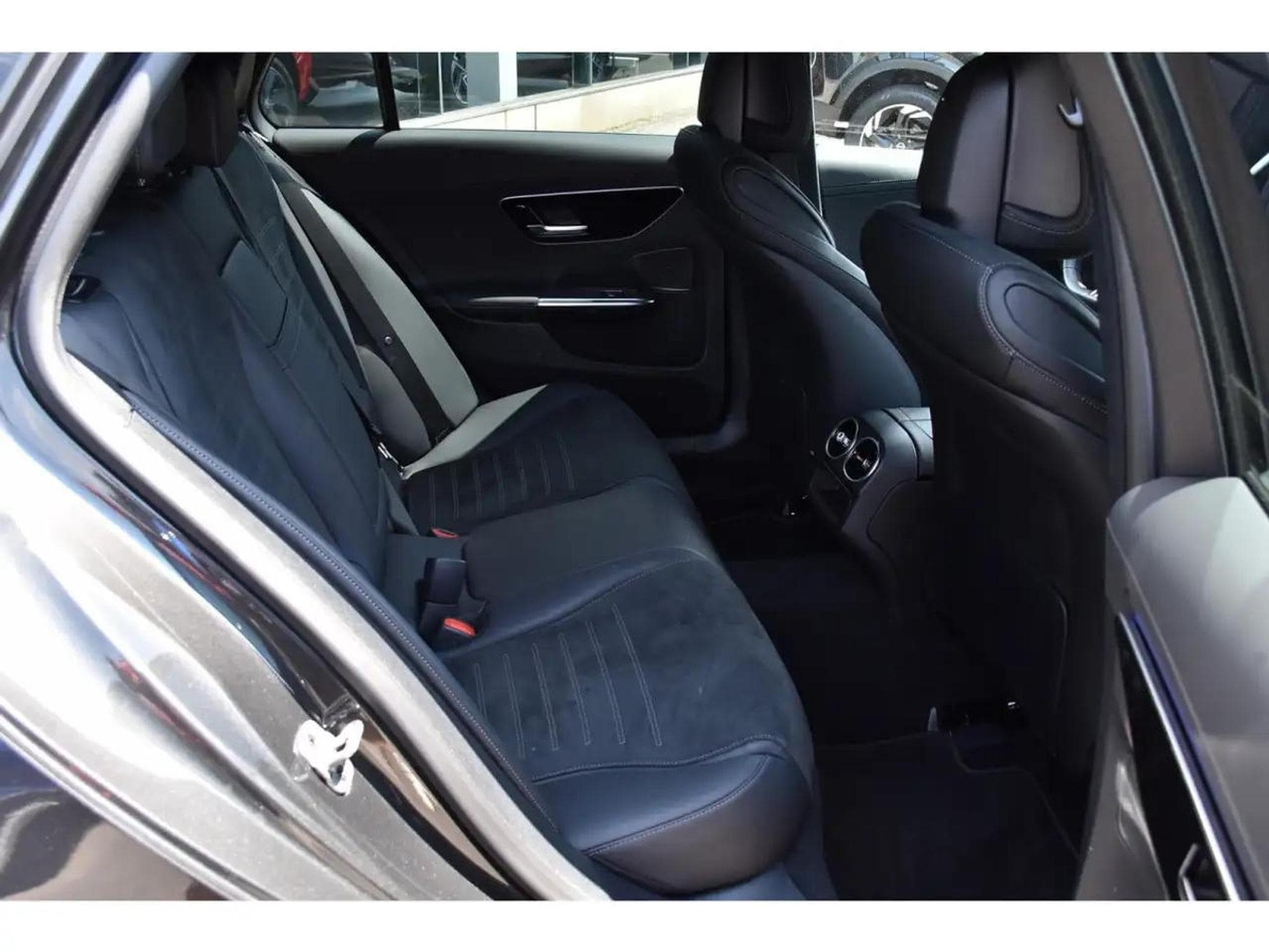Mercedes C 200 (2025) - Foto 9