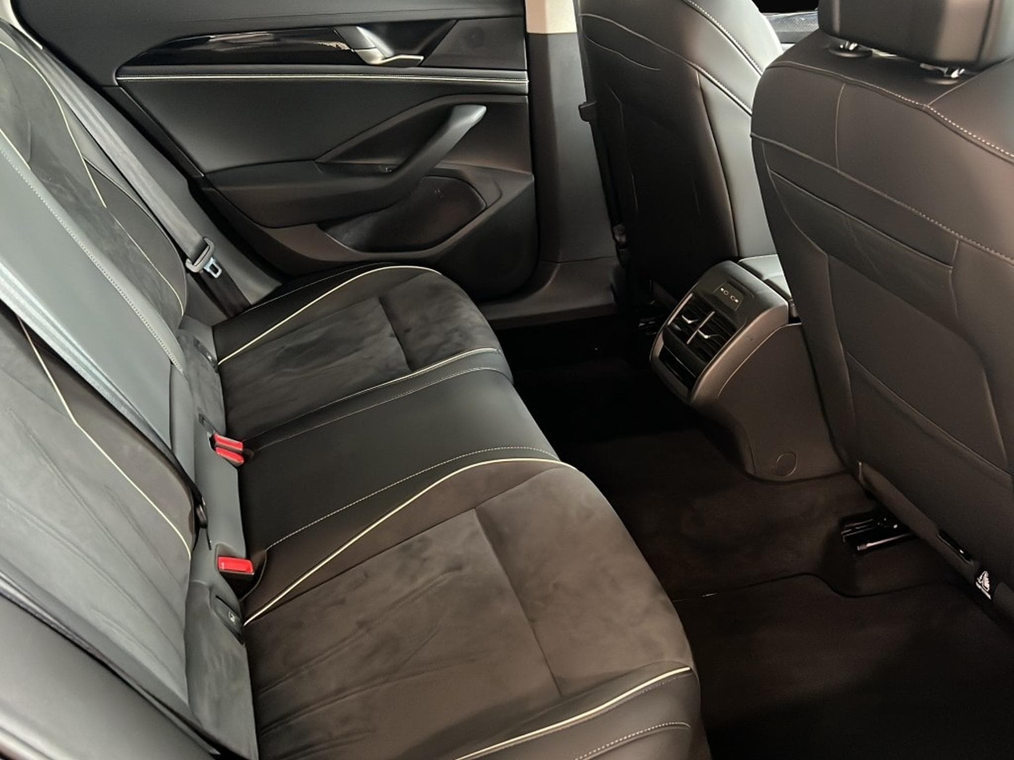VW Passat (2025) - Foto 4
