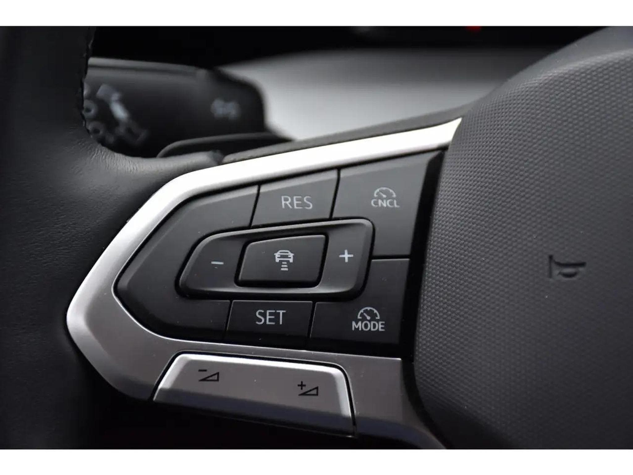 VW Golf (2025) - Photo 19