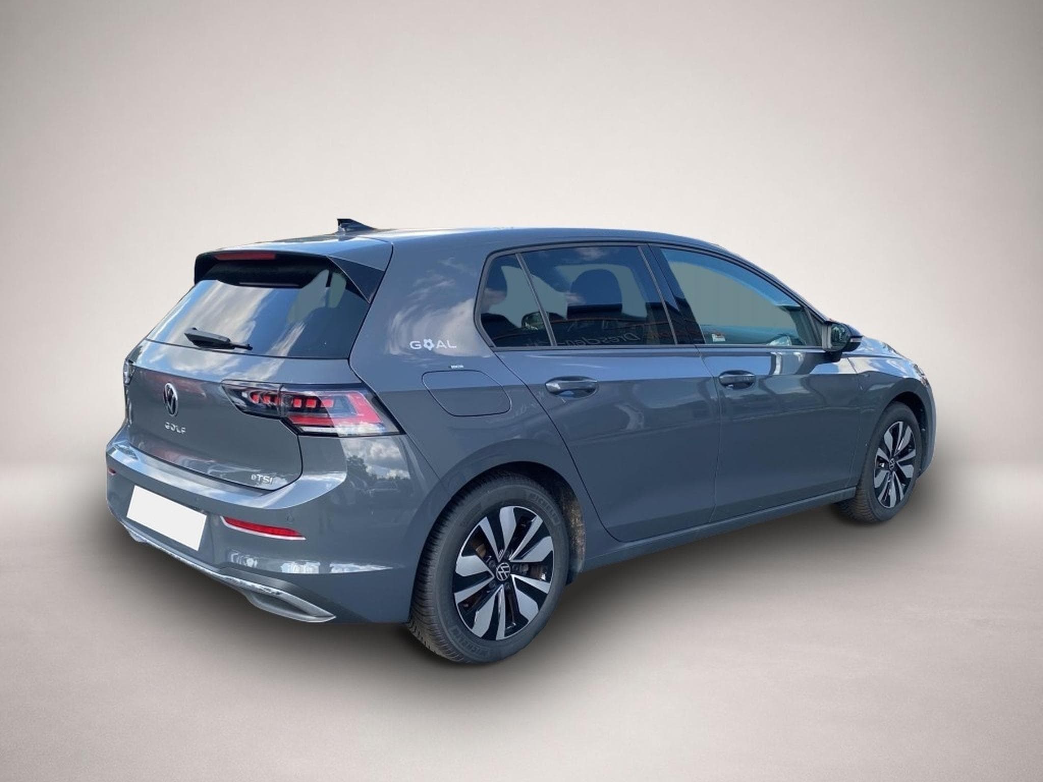 VW Golf (2025) - Photo 4