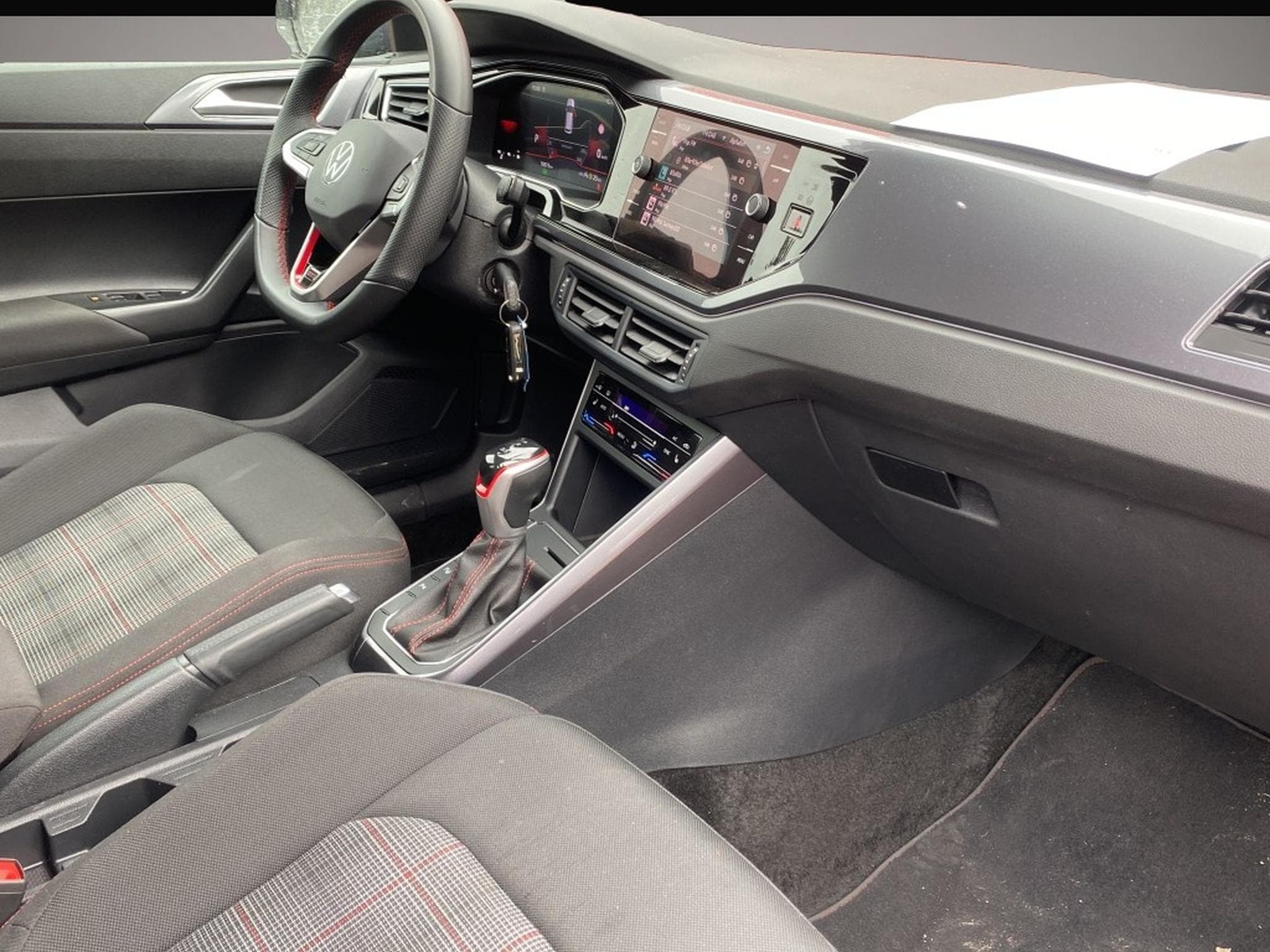 VW Polo (2024) - Photo 5