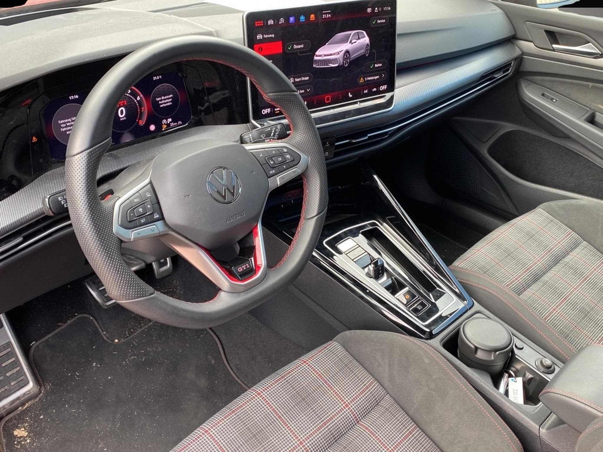 VW Golf (2024) - Photo 4