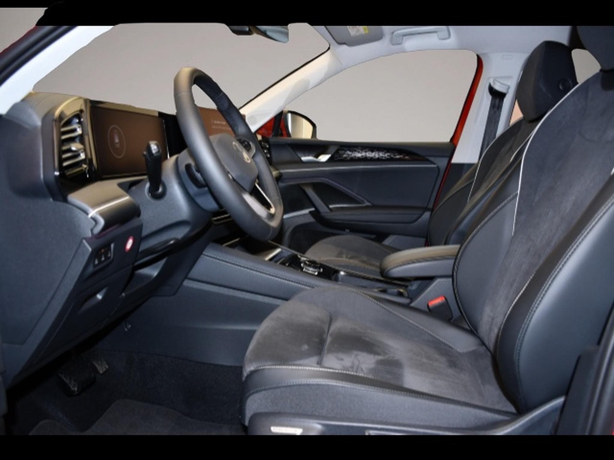 VW Tiguan (2025) - Photo 3