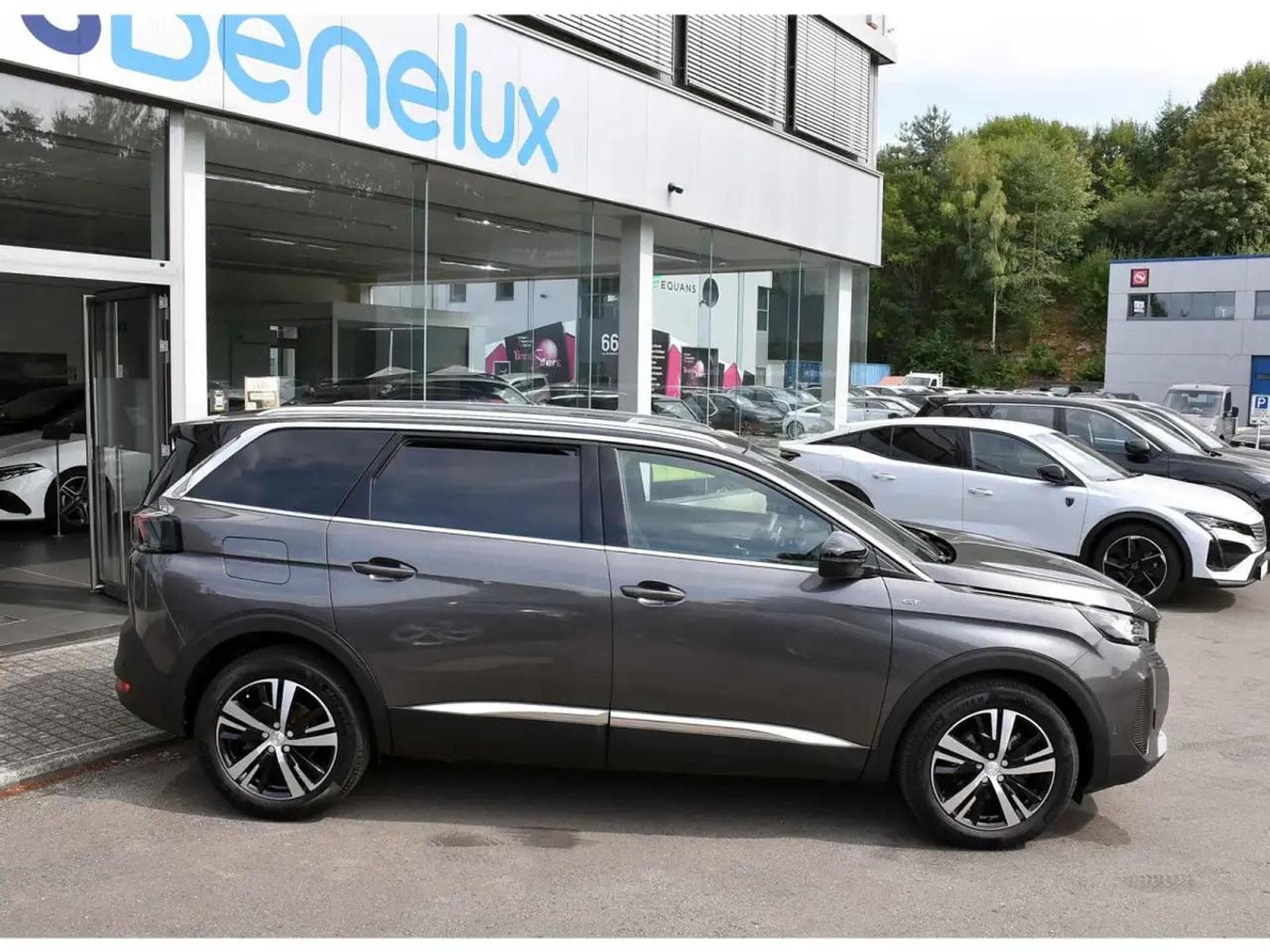 Peugeot 5008 (2024) - Photo 3